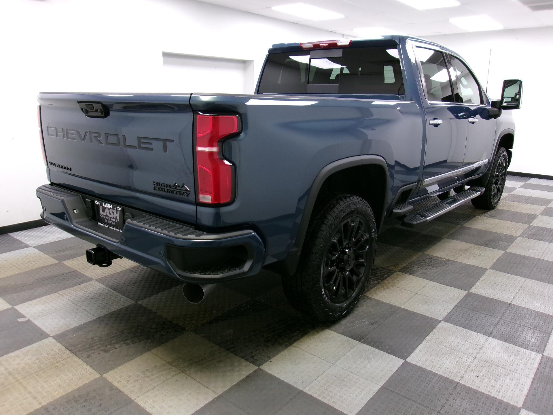 2026 Chevrolet Silverado 2500 HD Crew Cab Standard Box 4-Wheel Drive High Country