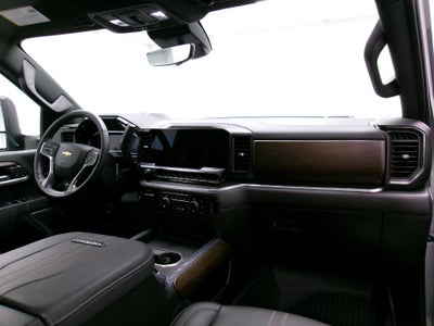 2025 Chevrolet Silverado 2500 HD Crew Cab Standard Box 4-Wheel Drive High Country