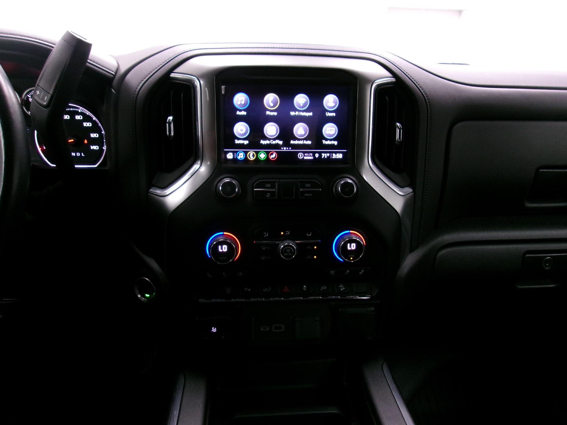 2022 Chevrolet Silverado 2500 HD Crew Cab Standard Box 4-Wheel Drive LTZ