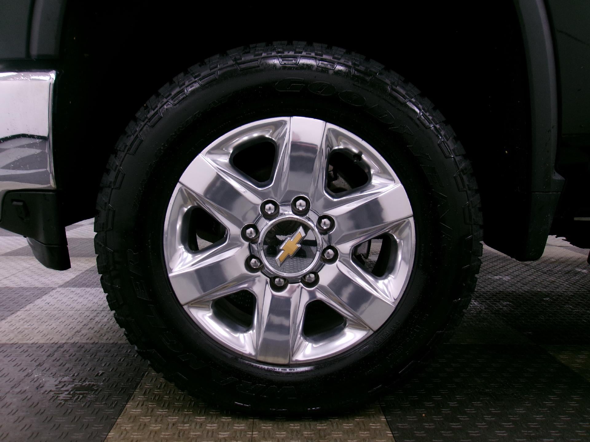 2022 Chevrolet Silverado 2500 HD Crew Cab Standard Box 4-Wheel Drive LTZ
