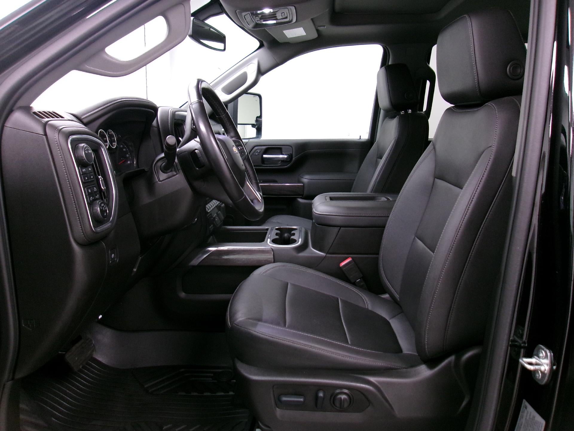 2022 Chevrolet Silverado 2500 HD Crew Cab Standard Box 4-Wheel Drive LTZ