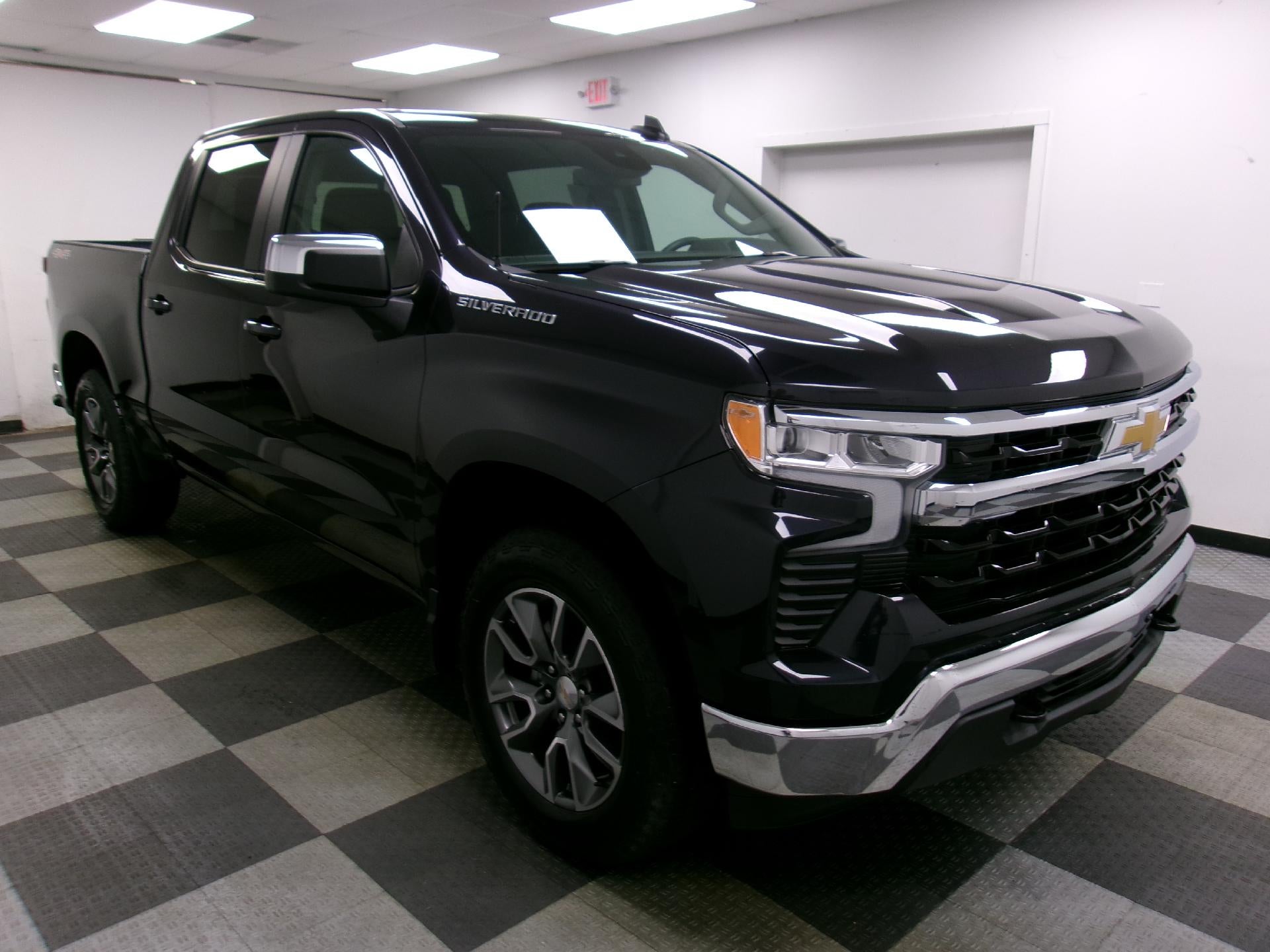 2024 Chevrolet Silverado 1500 Crew Cab Short Box 4-Wheel Drive LT 1LT
