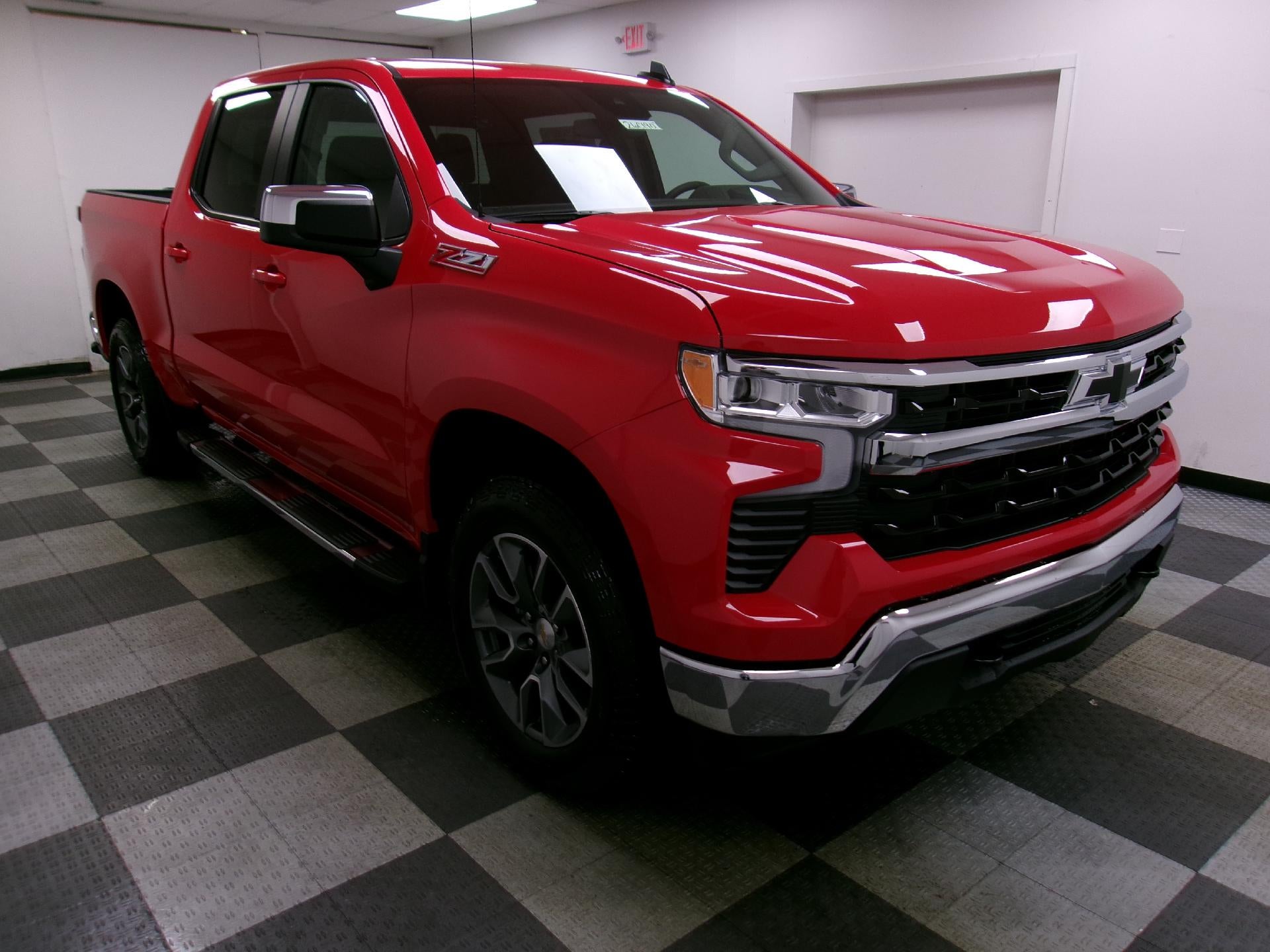 2026 Chevrolet Silverado 1500 Crew Cab Short Box 4-Wheel Drive LT 1LT