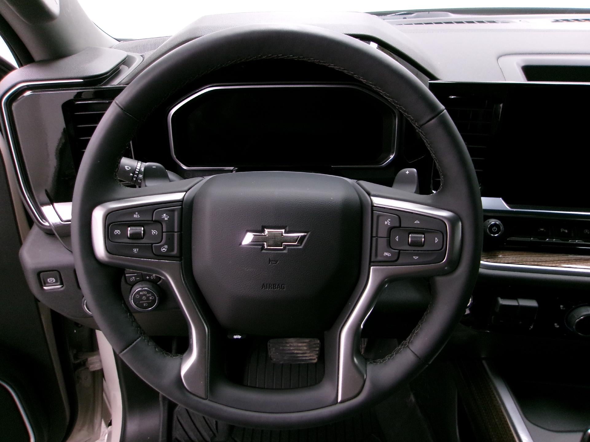 2026 Chevrolet Silverado 1500 Crew Cab Short Box 4-Wheel Drive RST