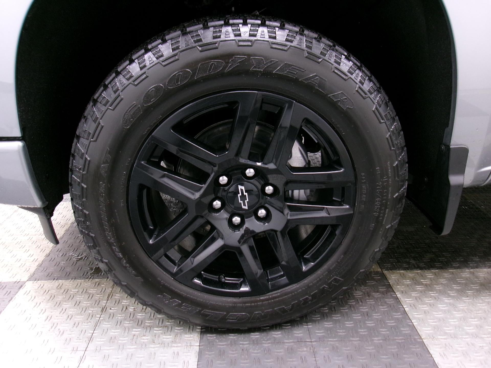 2025 Chevrolet Silverado 1500 Crew Cab Short Box 4-Wheel Drive RST