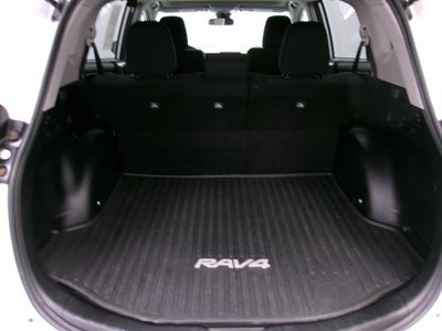 2018 Toyota RAV4 XLE AWD (Natl)