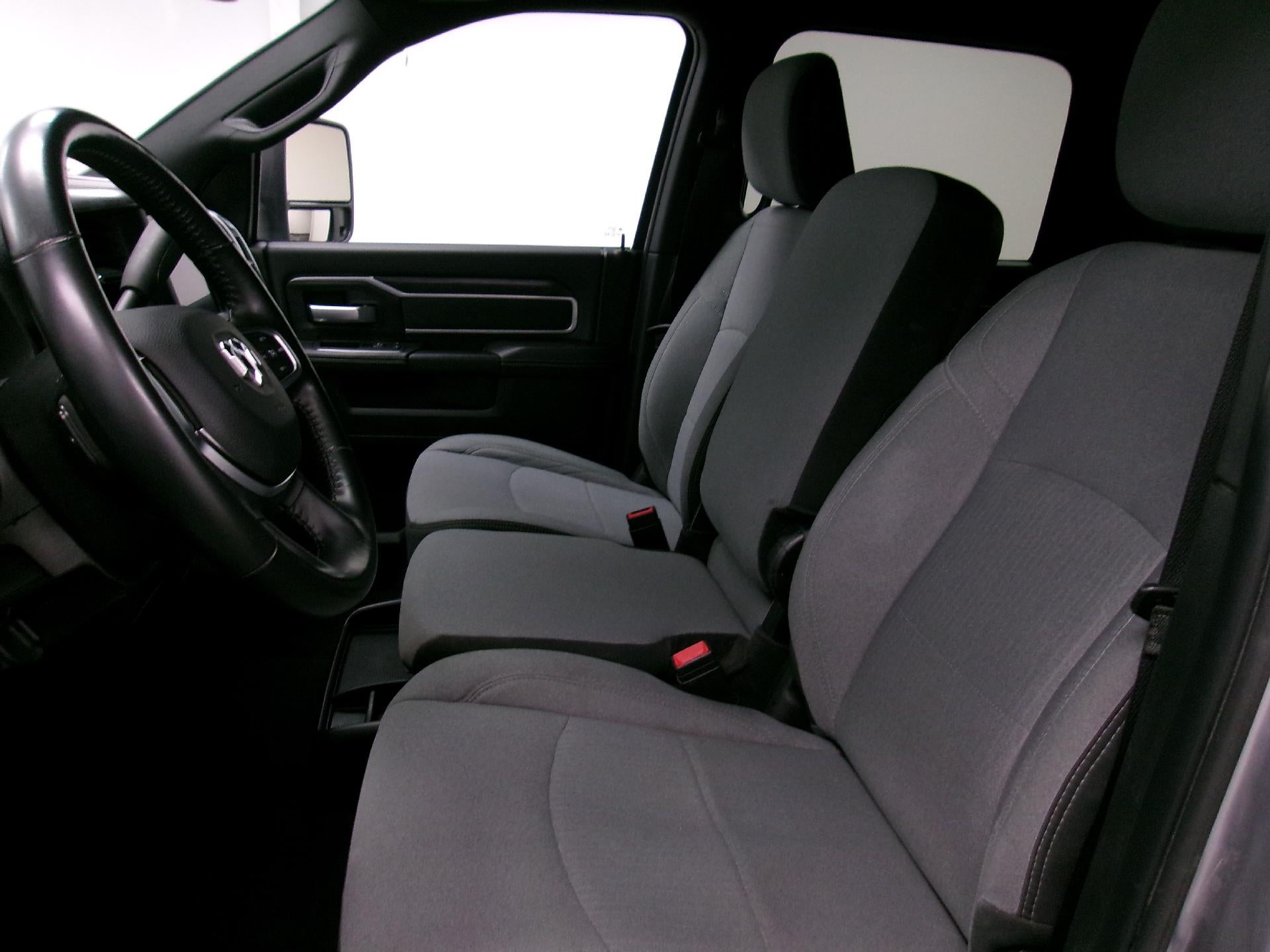 2024 RAM 3500 Big Horn 4x4 Crew Cab 8' Box