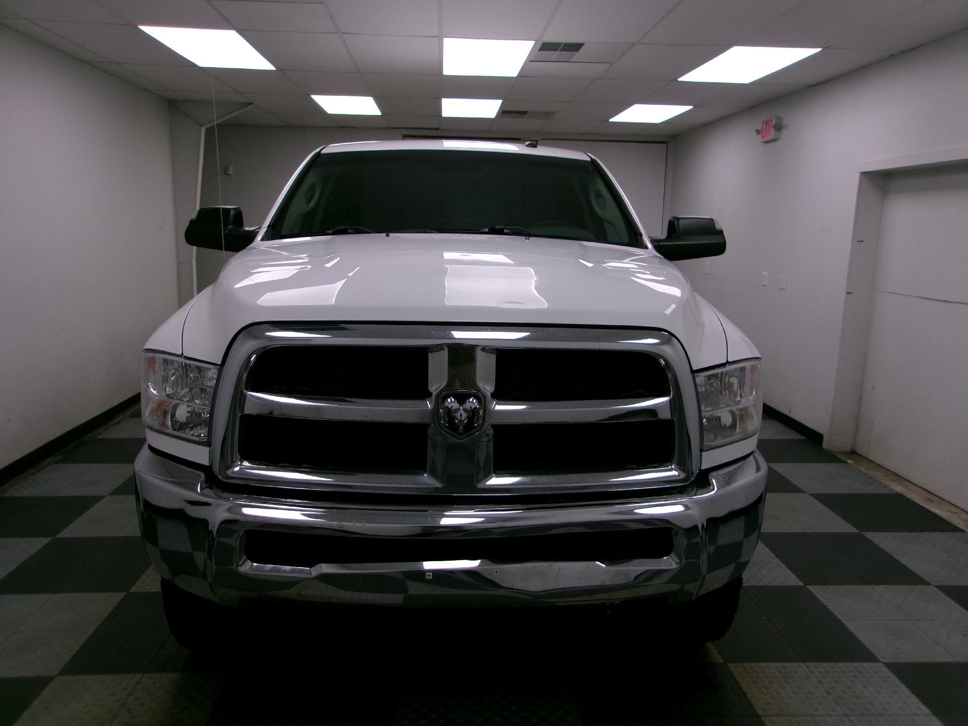 2018 RAM 2500 Tradesman 4x4 Crew Cab 8' Box