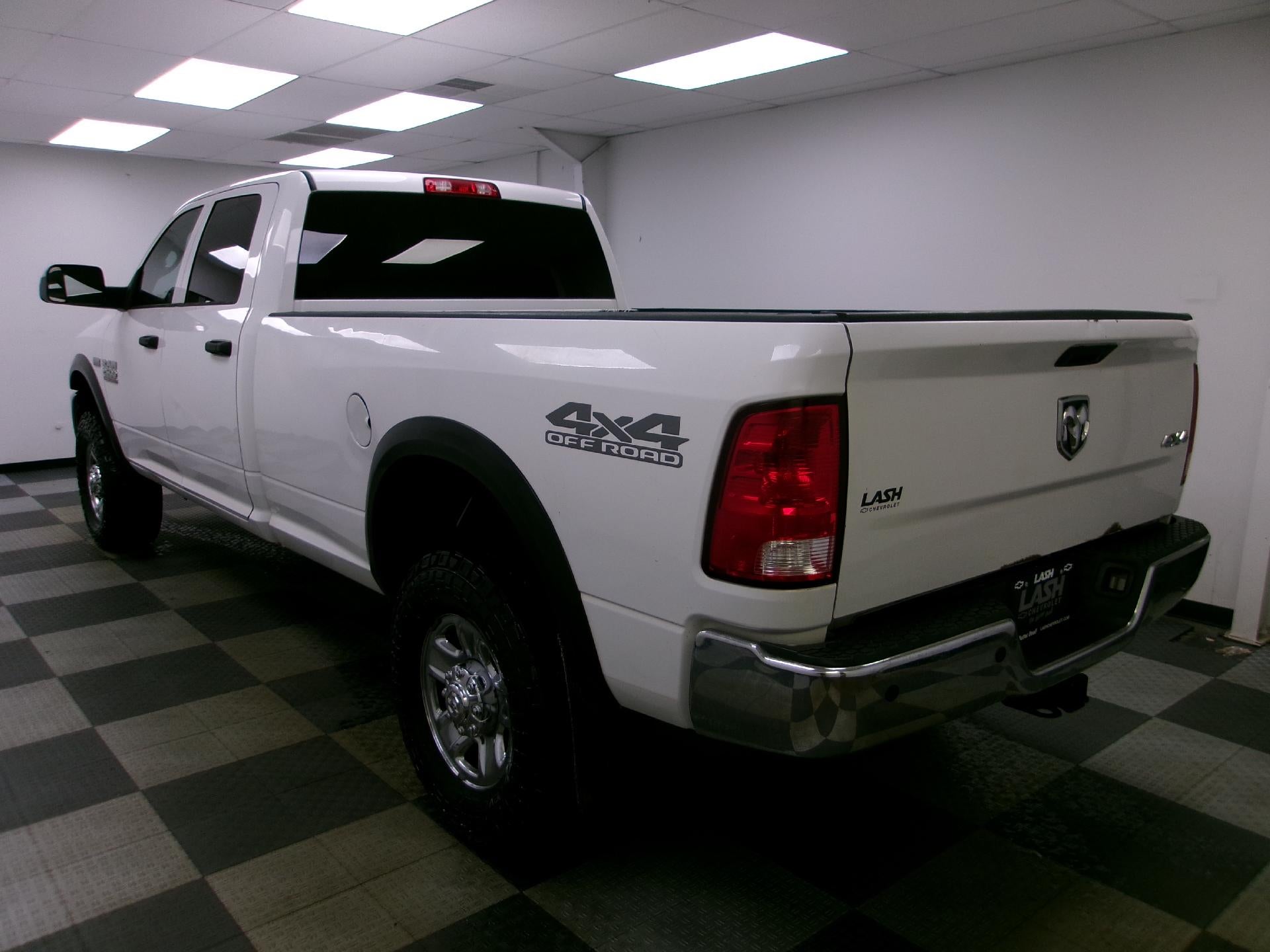 2018 RAM 2500 Tradesman 4x4 Crew Cab 8' Box