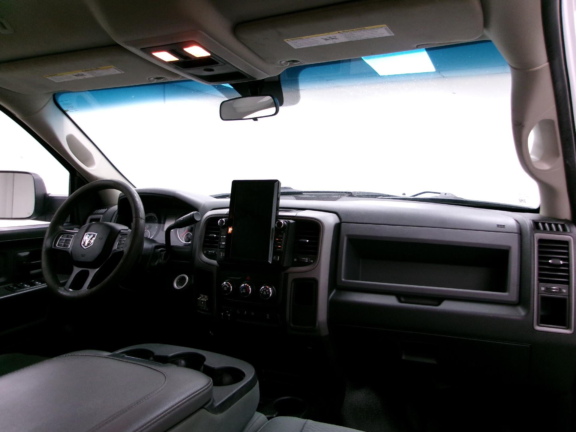 2018 RAM 2500 Tradesman 4x4 Crew Cab 8' Box