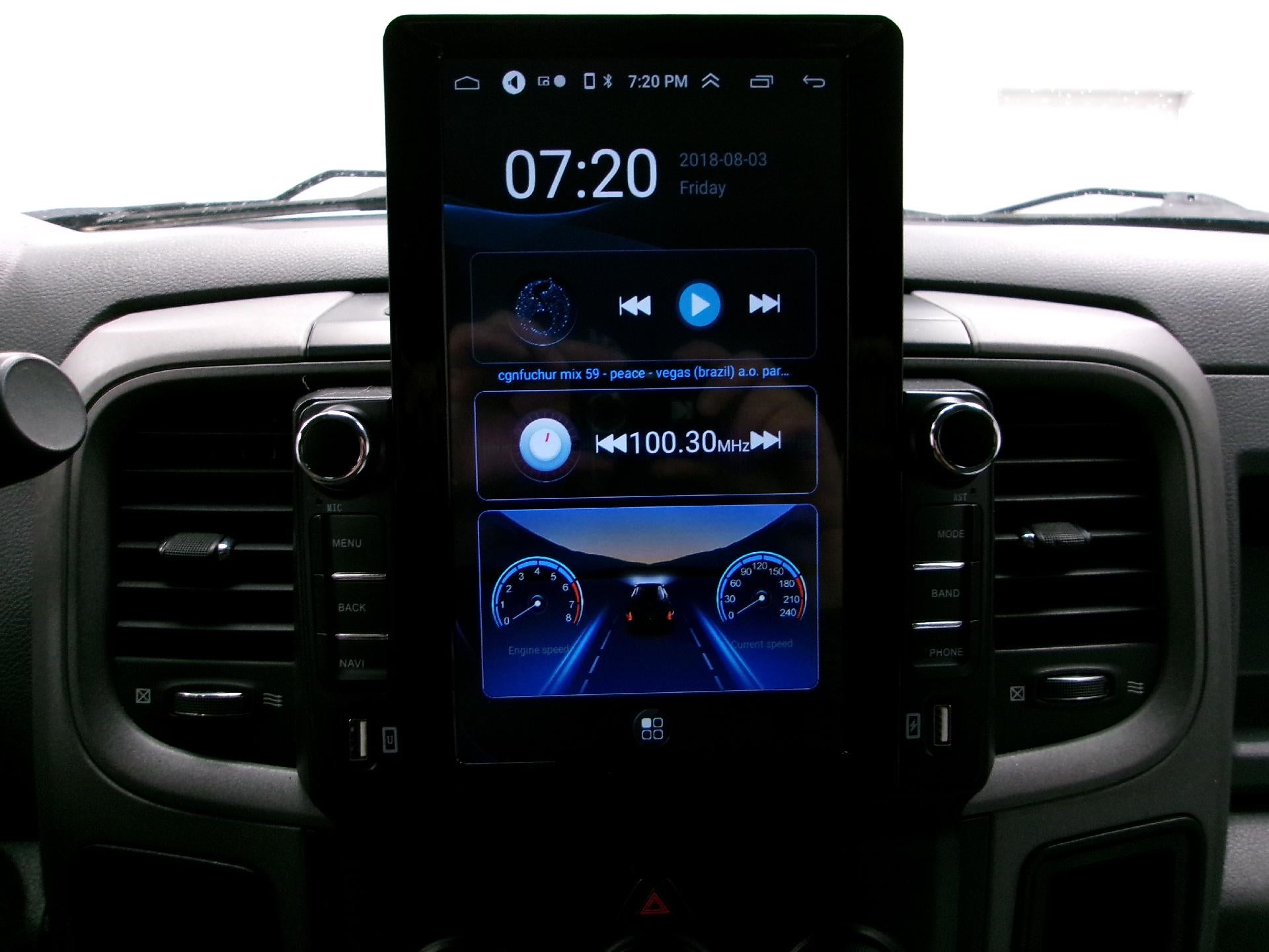 2018 RAM 2500 Tradesman 4x4 Crew Cab 8' Box