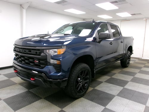 2022 Chevrolet Silverado 1500 Crew Cab Short Box 4-Wheel Drive Custom Trail Boss