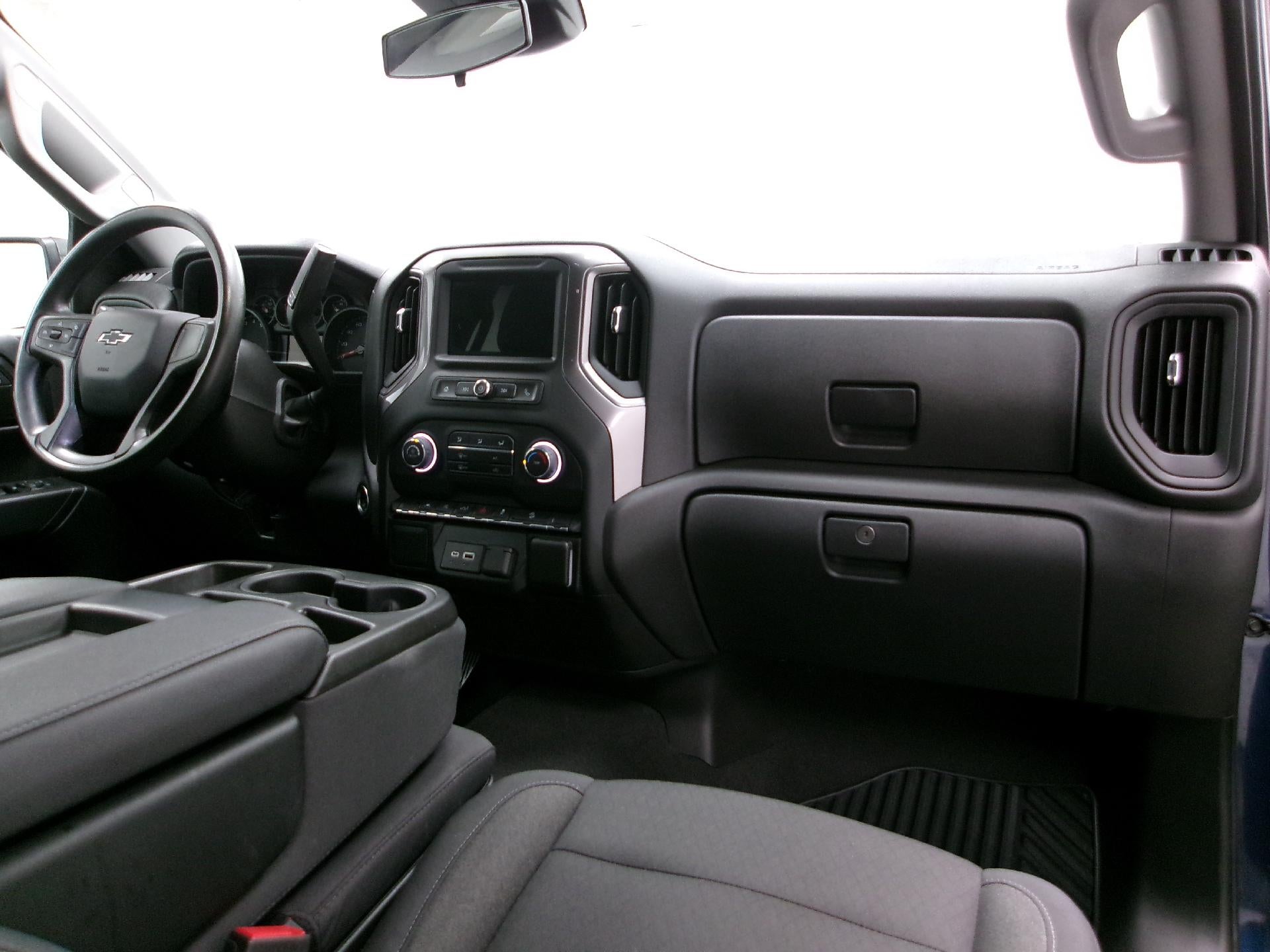 2022 Chevrolet Silverado 1500 Crew Cab Short Box 4-Wheel Drive Custom Trail Boss