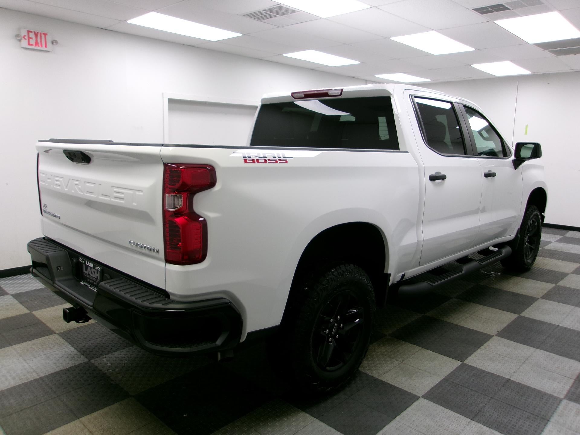 2026 Chevrolet Silverado 1500 Crew Cab Short Box 4-Wheel Drive Custom Trail Boss