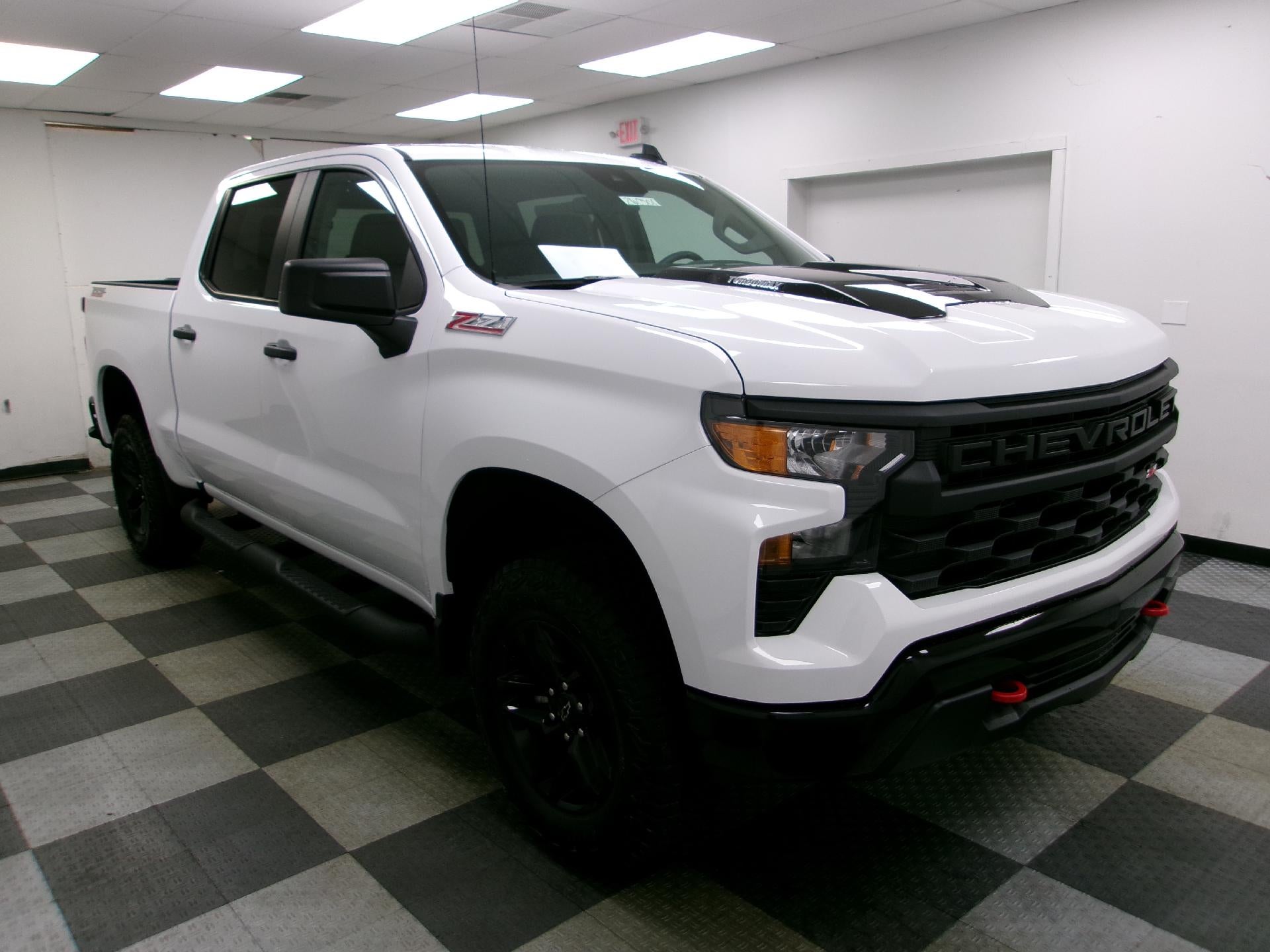 2026 Chevrolet Silverado 1500 Crew Cab Short Box 4-Wheel Drive Custom Trail Boss