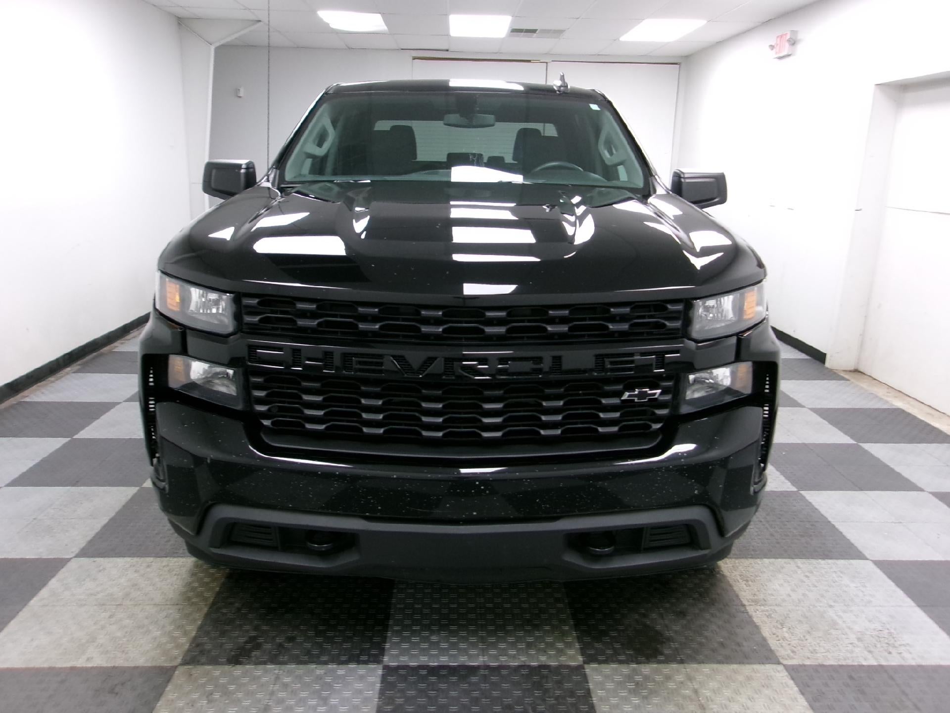 2021 Chevrolet Silverado 1500 Crew Cab Short Box 4-Wheel Drive Custom