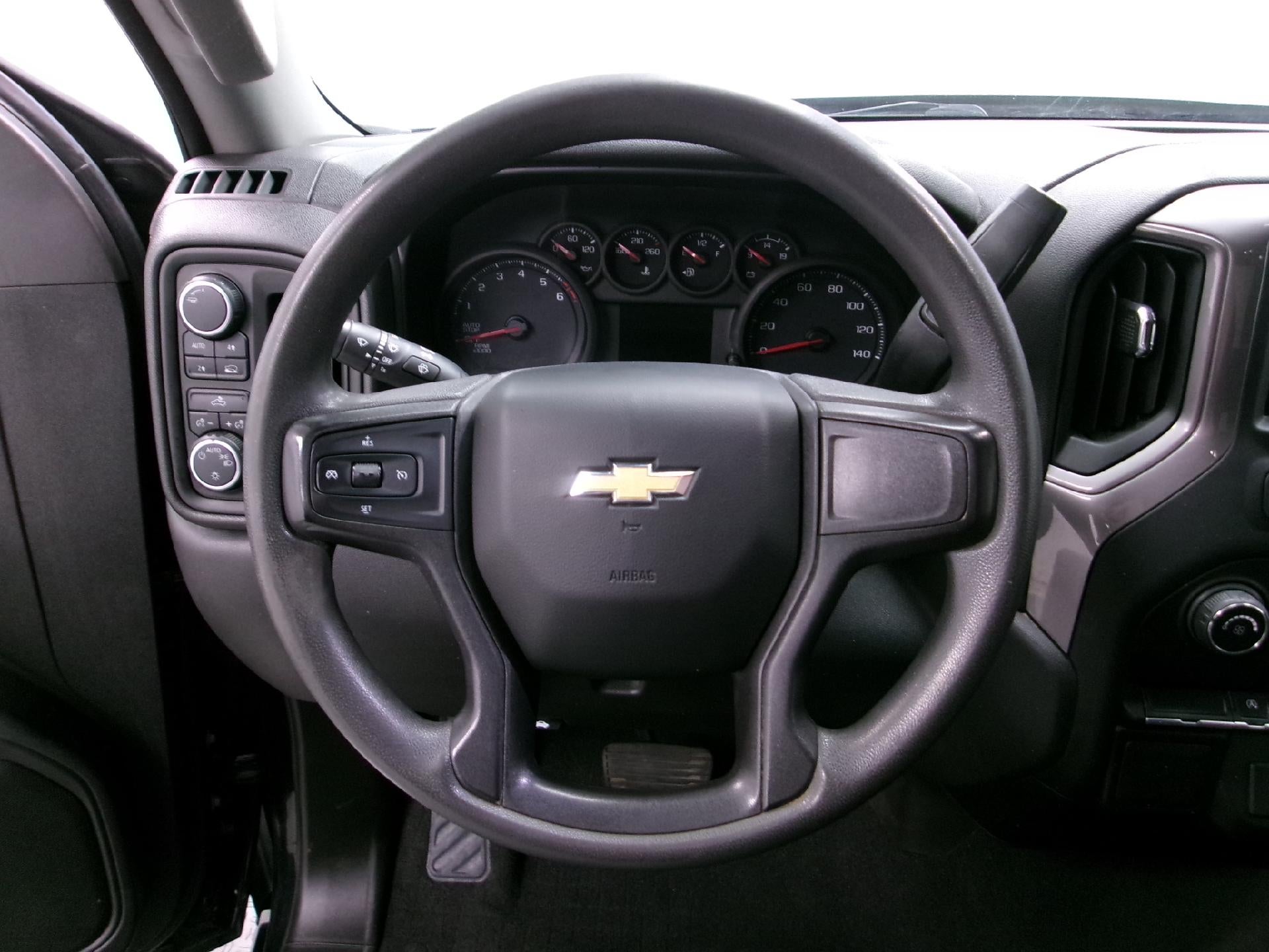 2021 Chevrolet Silverado 1500 Crew Cab Short Box 4-Wheel Drive Custom