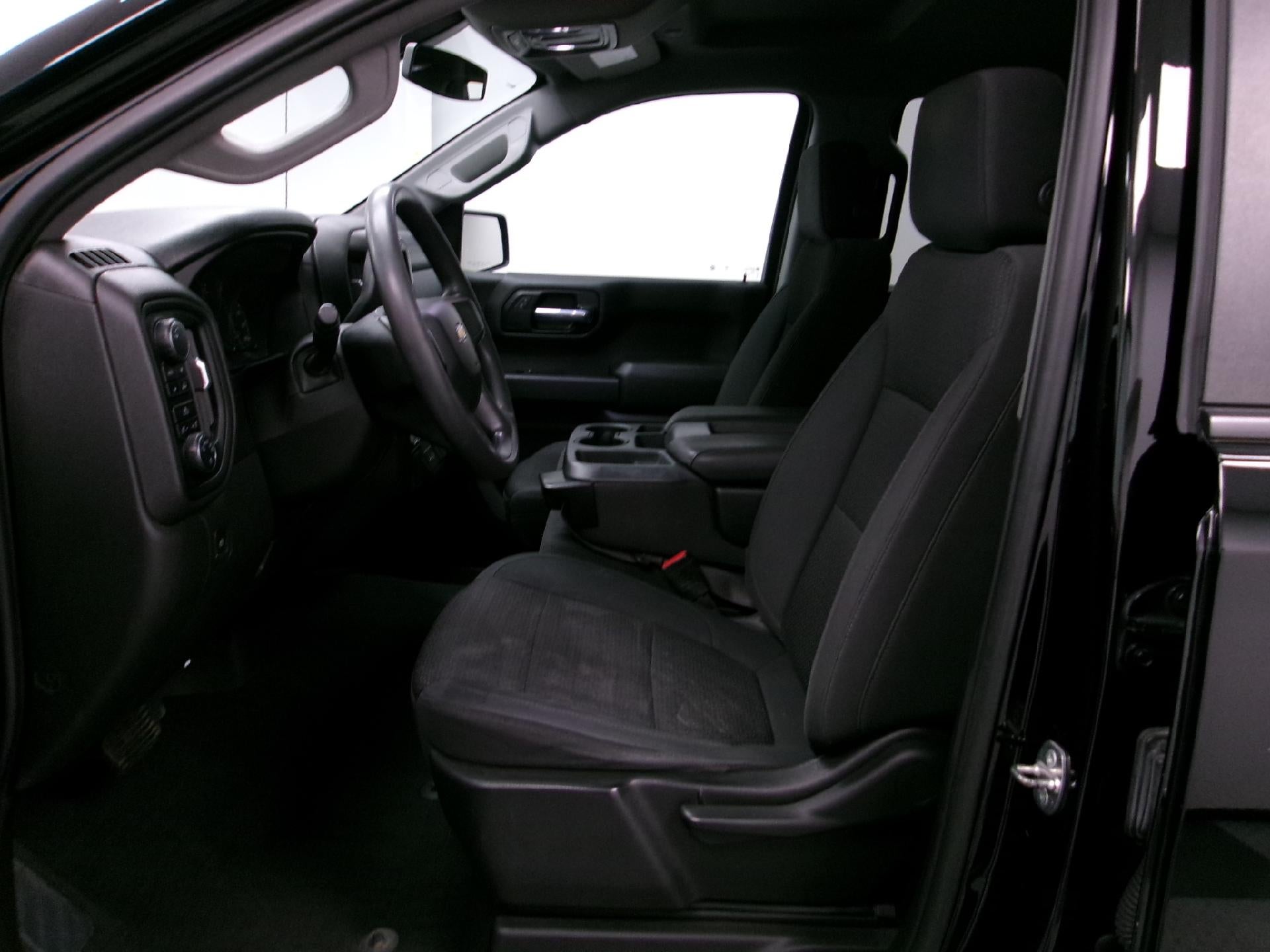 2021 Chevrolet Silverado 1500 Crew Cab Short Box 4-Wheel Drive Custom