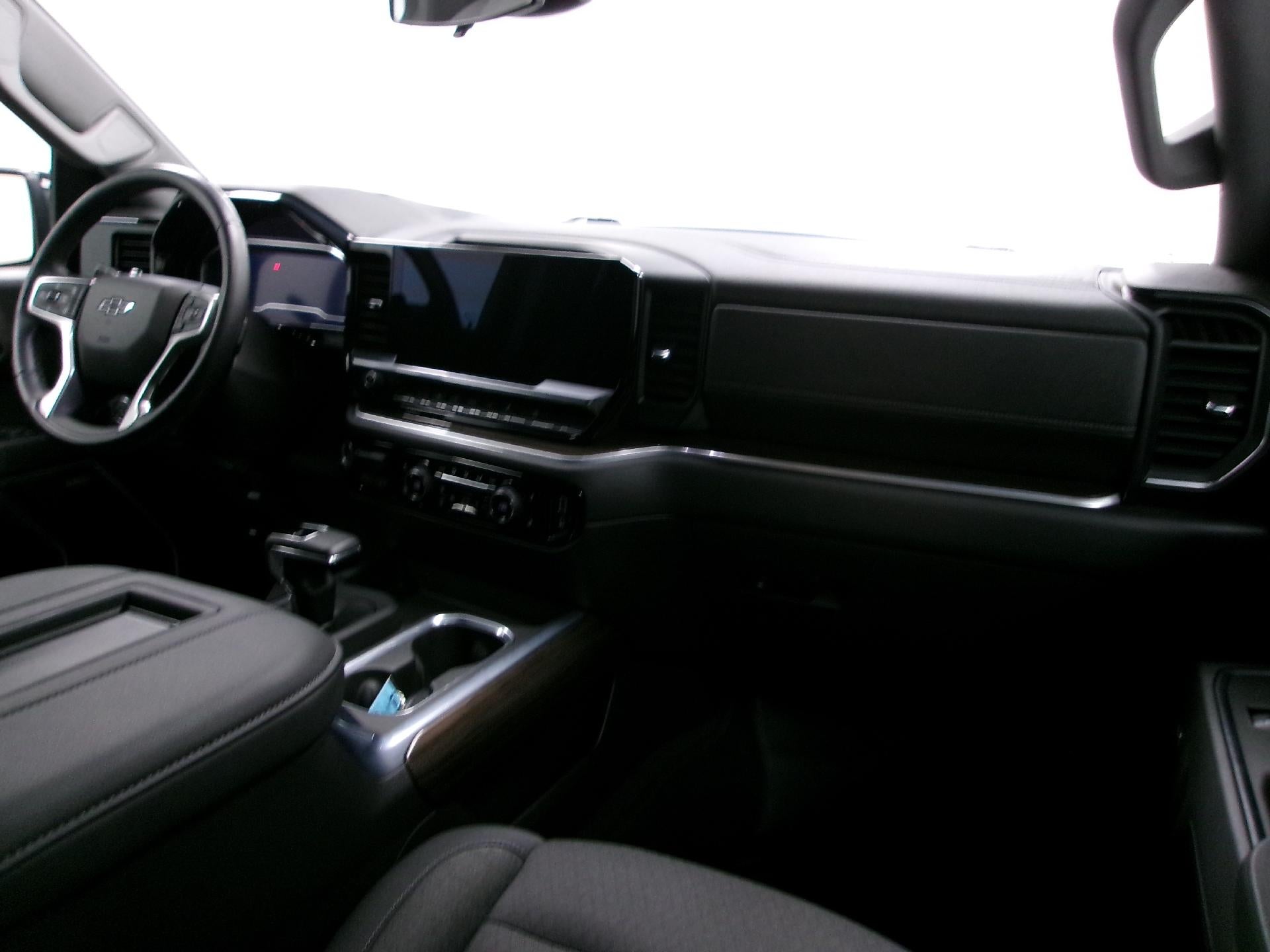 2022 Chevrolet Silverado 1500 Crew Cab Short Box 4-Wheel Drive RST