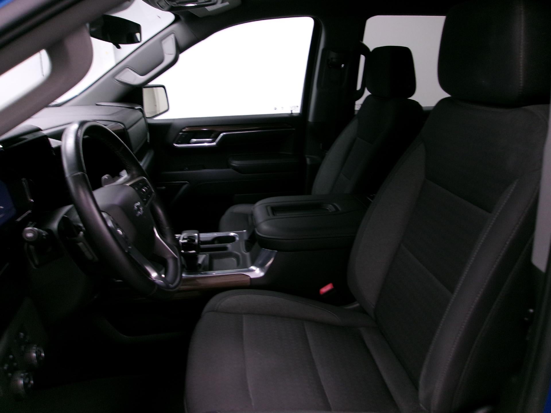 2022 Chevrolet Silverado 1500 Crew Cab Short Box 4-Wheel Drive RST