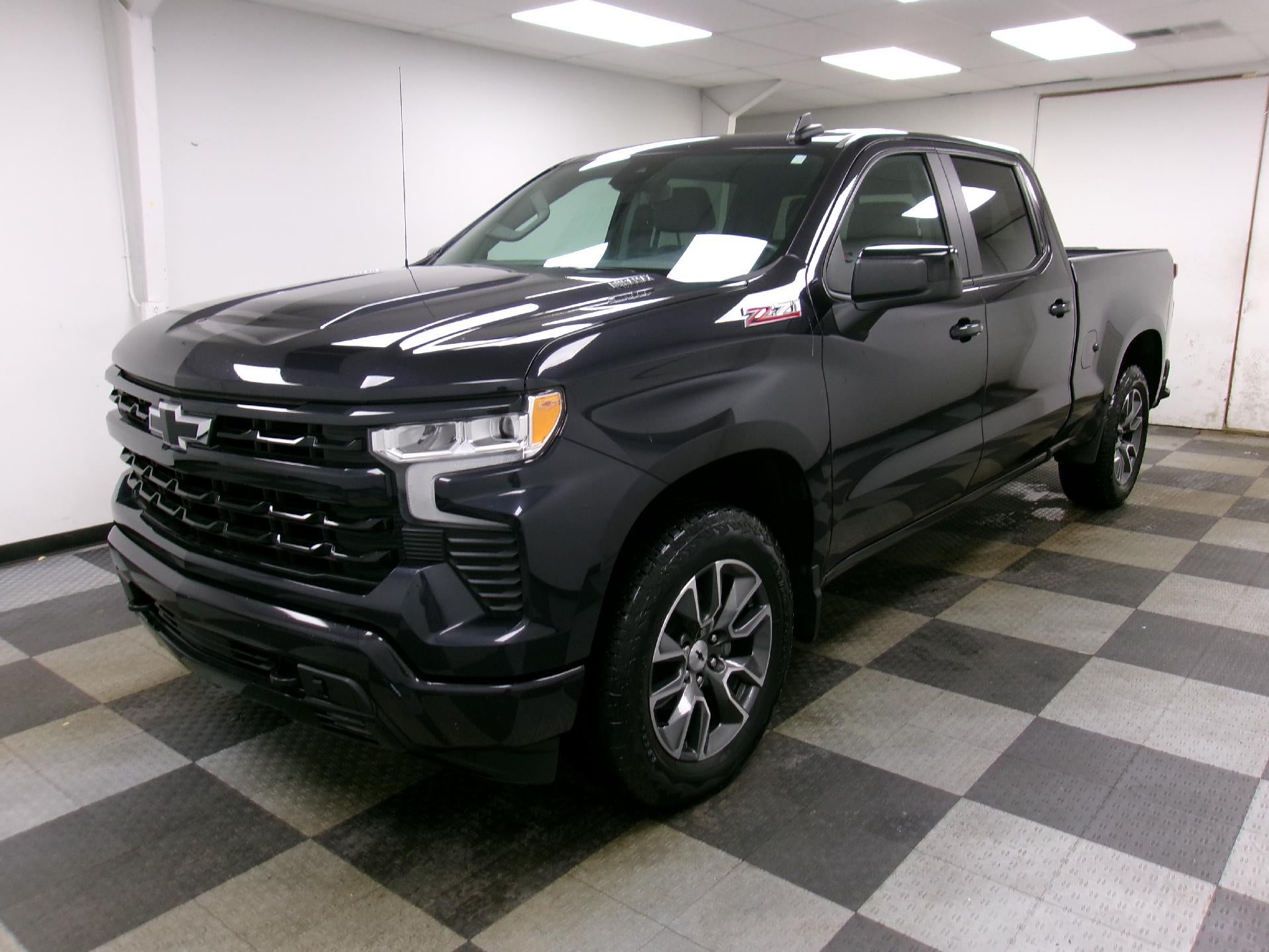 2022 Chevrolet Silverado 1500 Crew Cab Standard Box 4-Wheel Drive RST