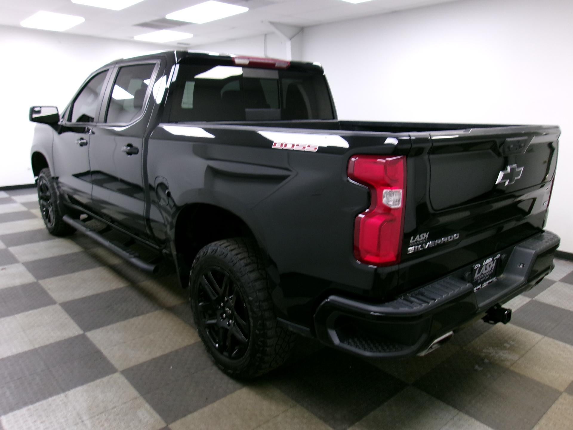 2024 Chevrolet Silverado 1500 Crew Cab Short Box 4-Wheel Drive LT Trail Boss