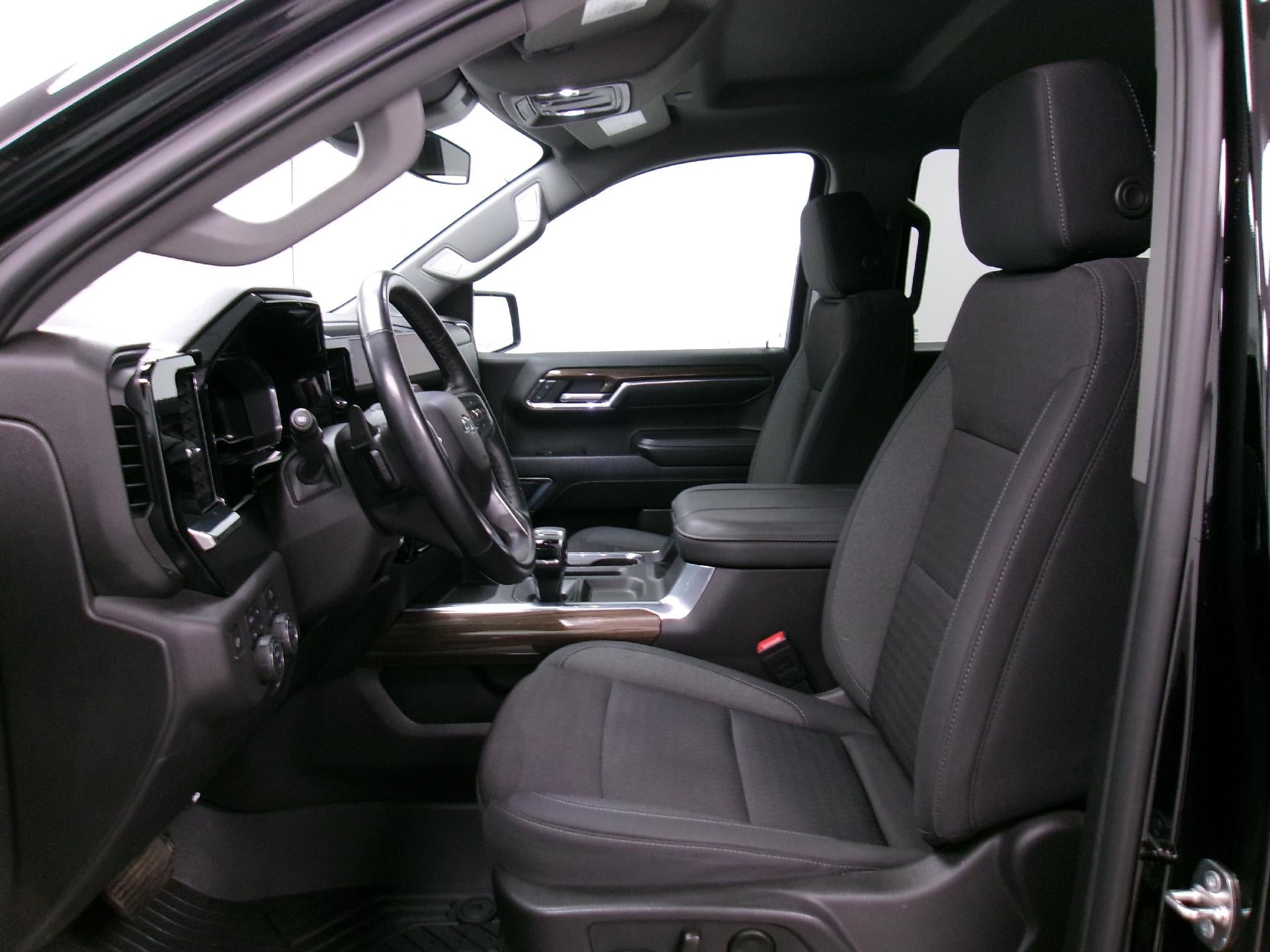 2024 Chevrolet Silverado 1500 Crew Cab Short Box 4-Wheel Drive LT Trail Boss