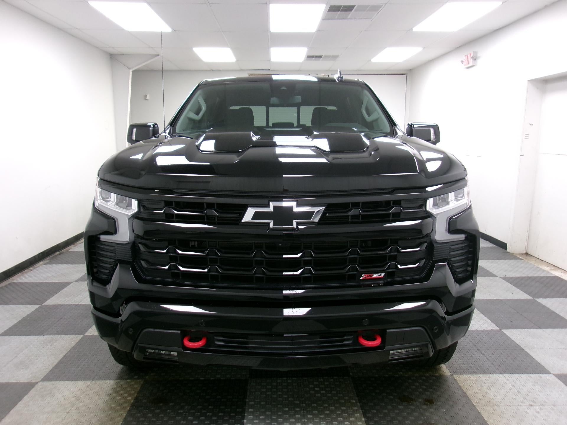 2024 Chevrolet Silverado 1500 Crew Cab Standard Box 4-Wheel Drive LT Trail Boss