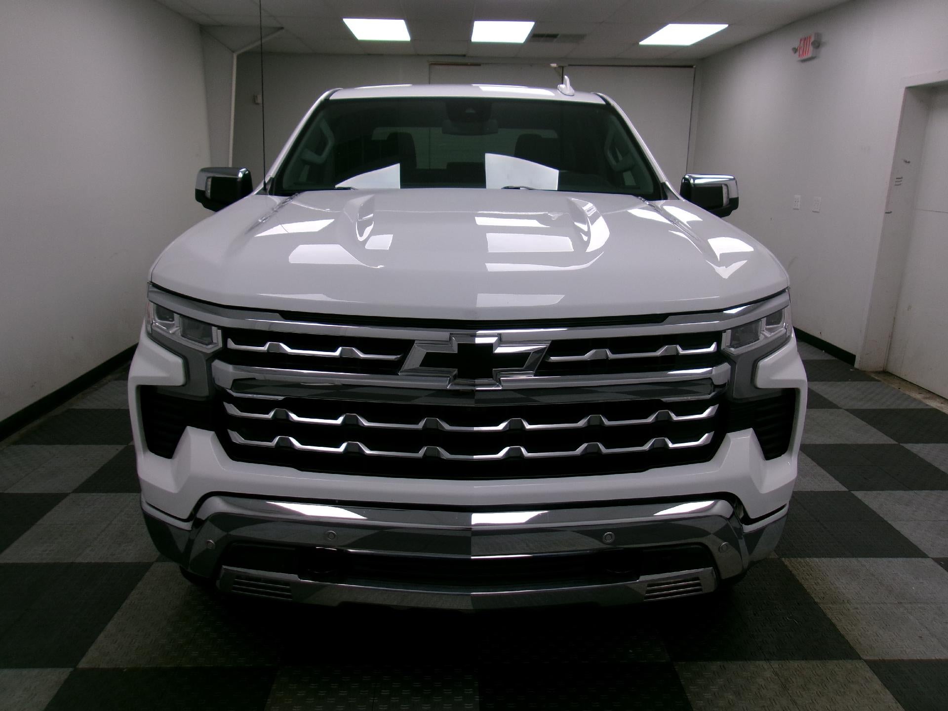 2022 Chevrolet Silverado 1500 Crew Cab Standard Box 4-Wheel Drive LTZ