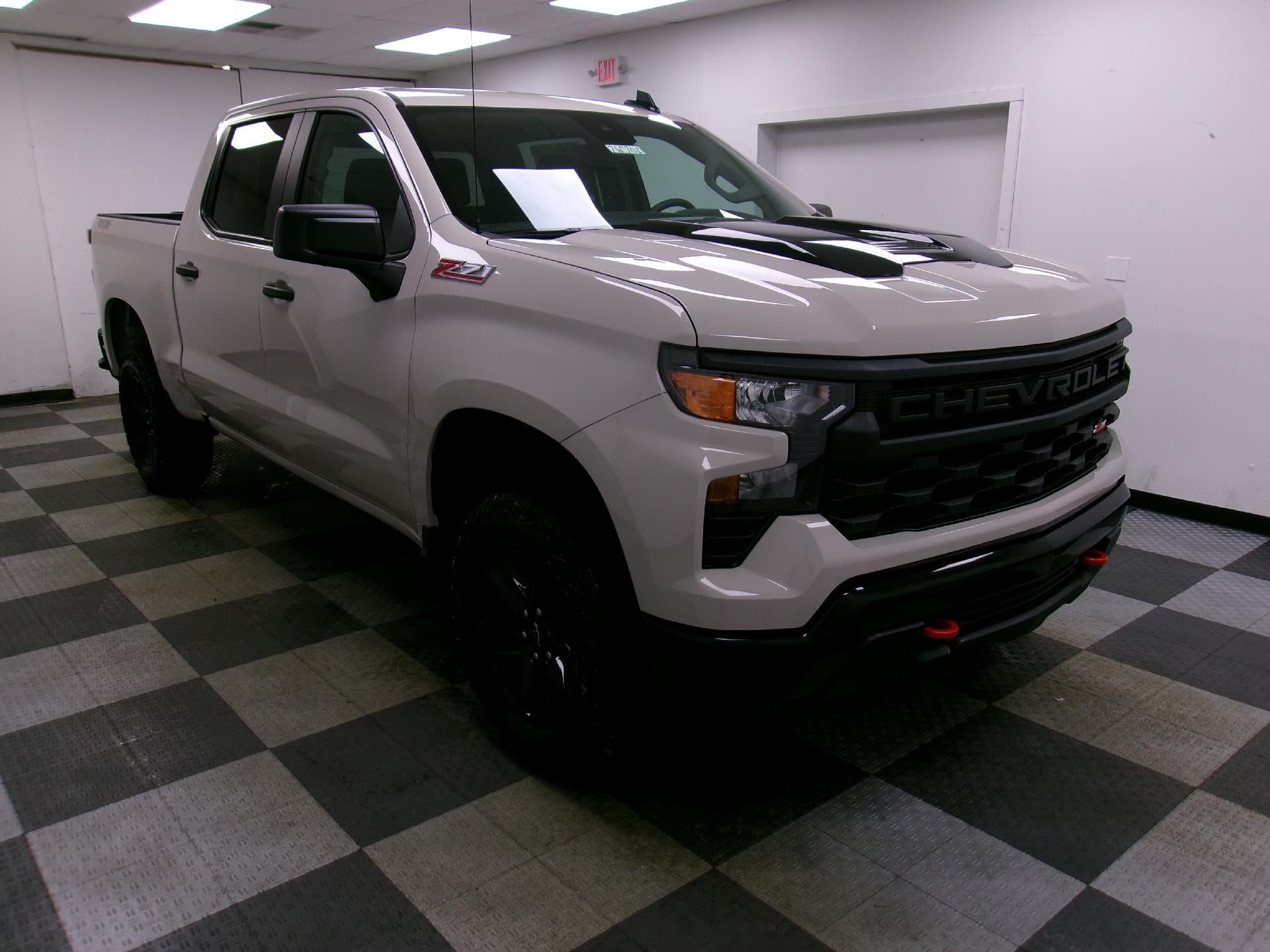 2026 Chevrolet Silverado 1500 Crew Cab Short Box 4-Wheel Drive Custom Trail Boss