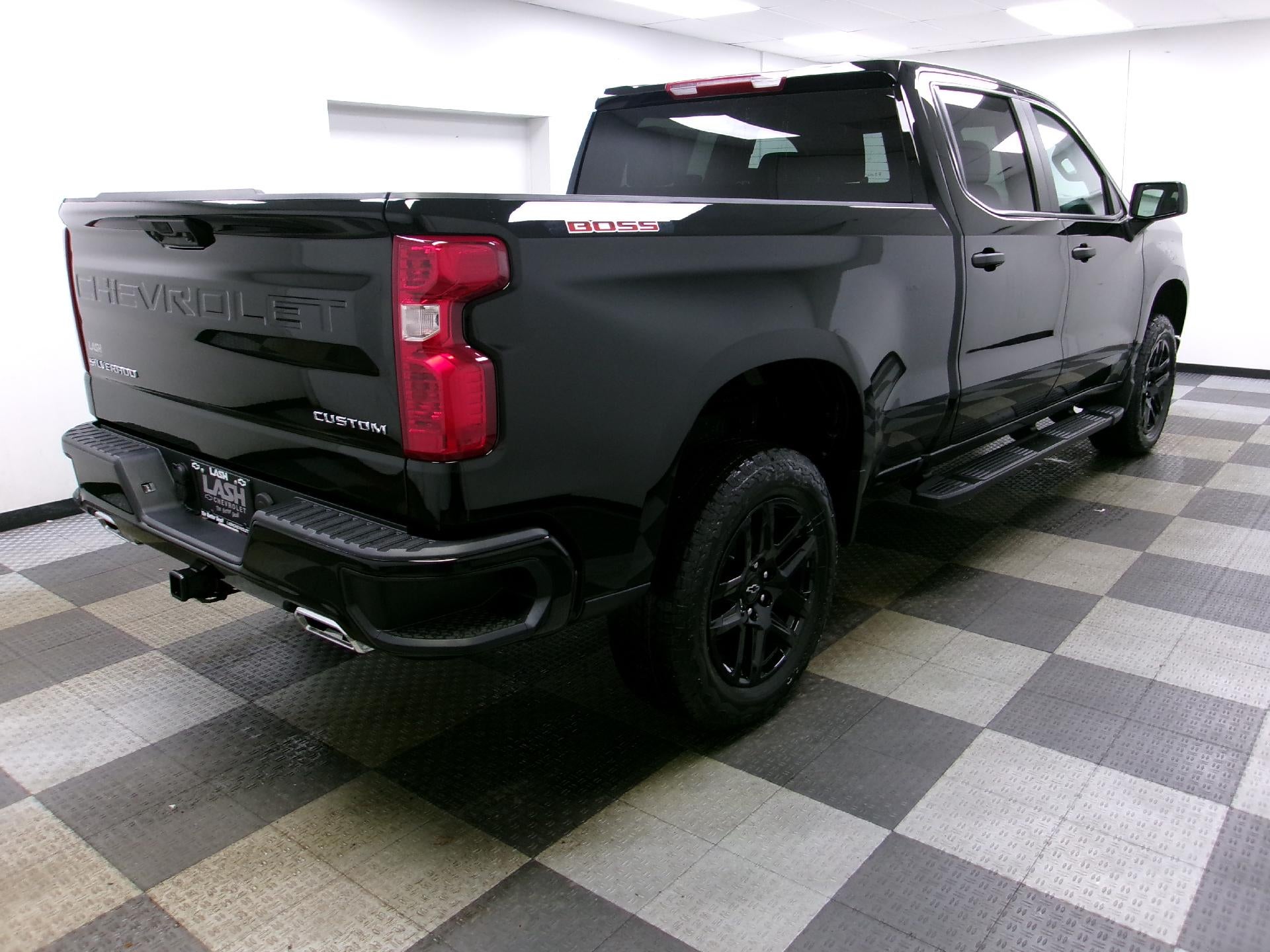 2026 Chevrolet Silverado 1500 Crew Cab Standard Box 4-Wheel Drive Custom Trail Boss