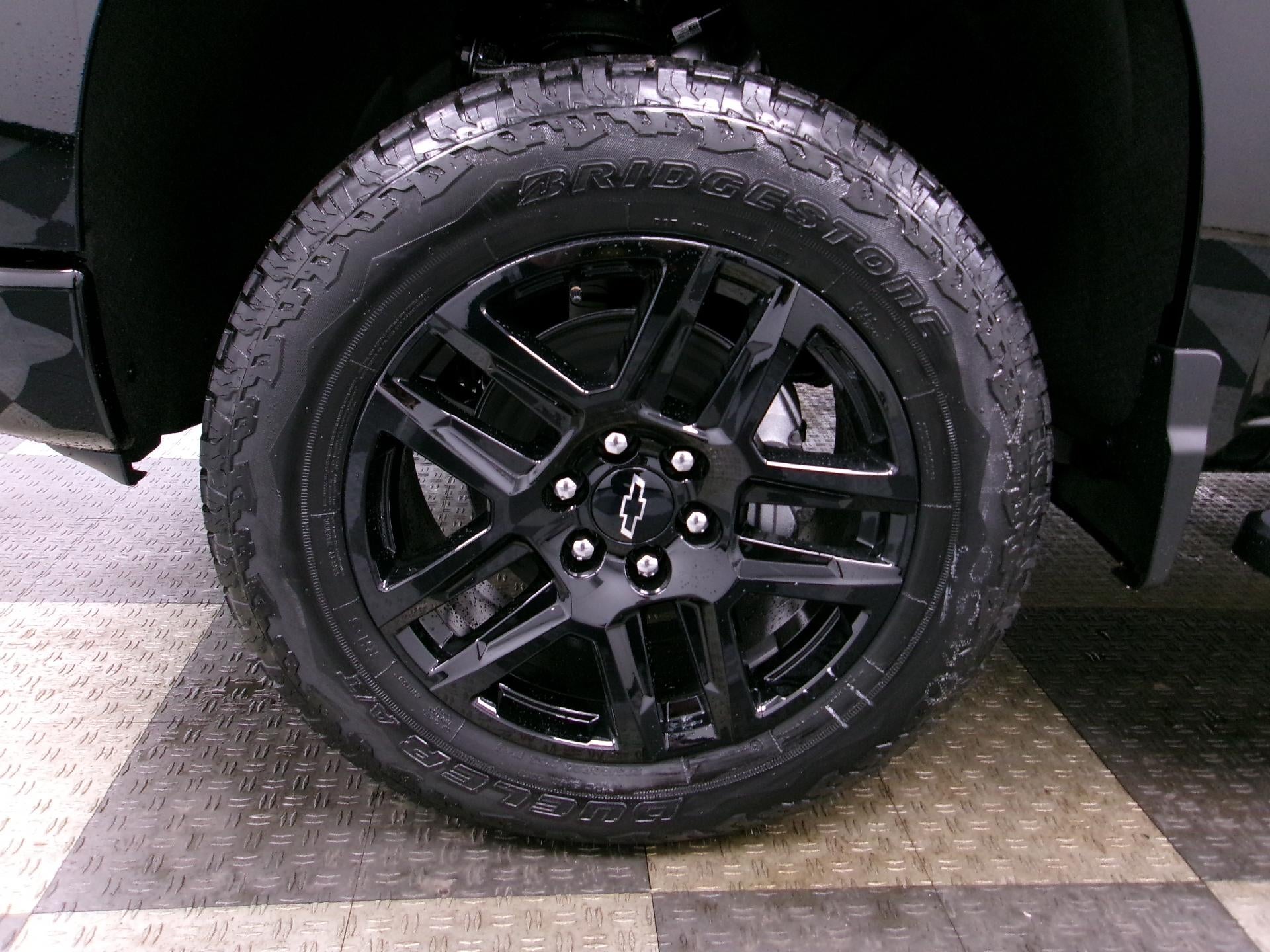 2026 Chevrolet Silverado 1500 Crew Cab Standard Box 4-Wheel Drive Custom Trail Boss