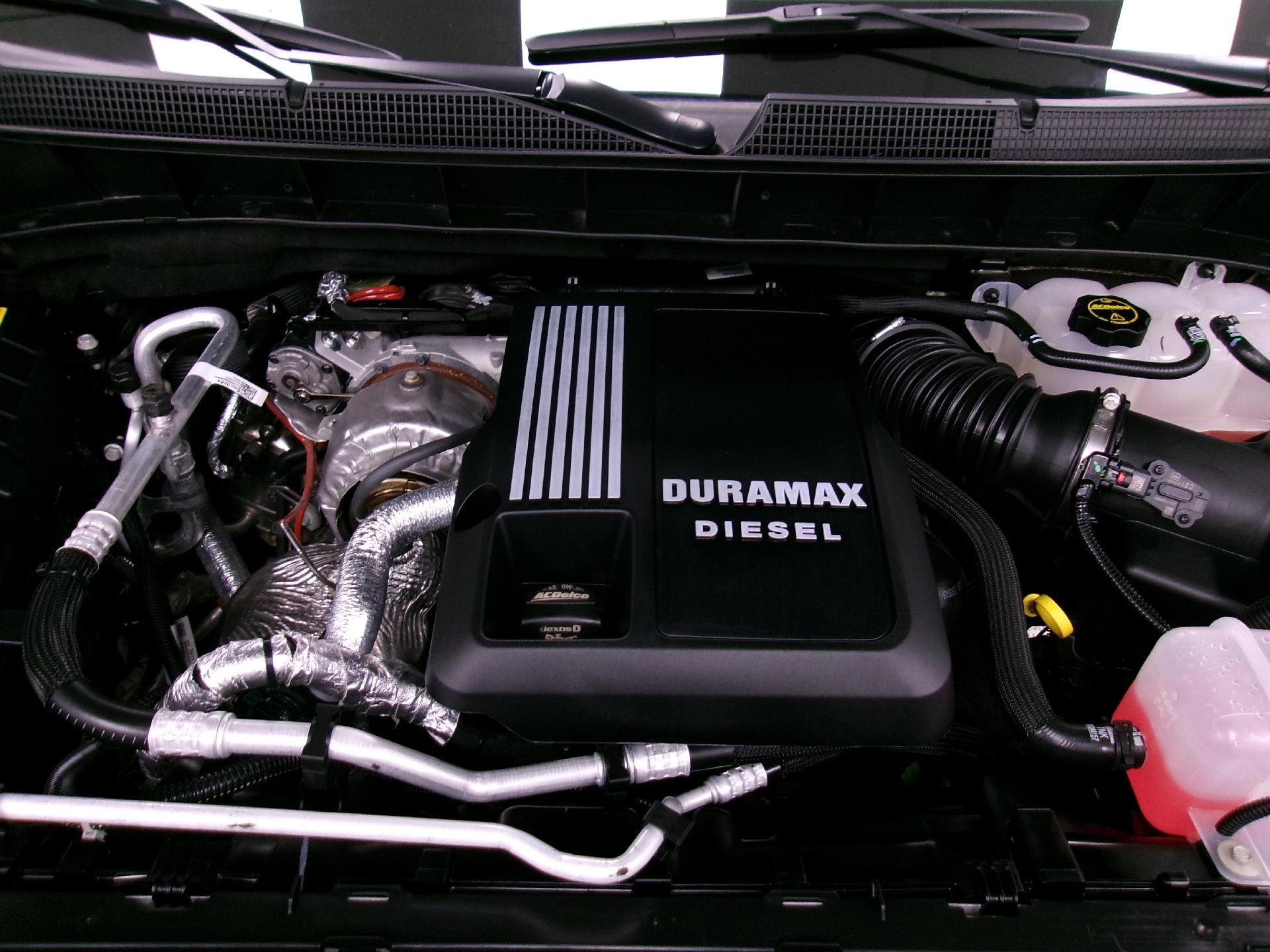 2025 Chevrolet Silverado 1500 Crew Cab Short Box 4-Wheel Drive LT 1LT