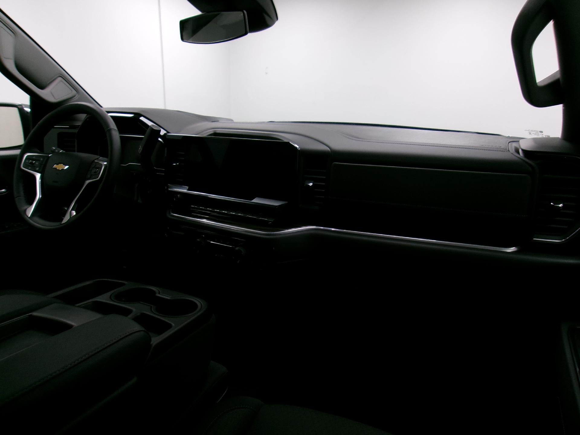 2025 Chevrolet Silverado 1500 Crew Cab Short Box 4-Wheel Drive LT 1LT