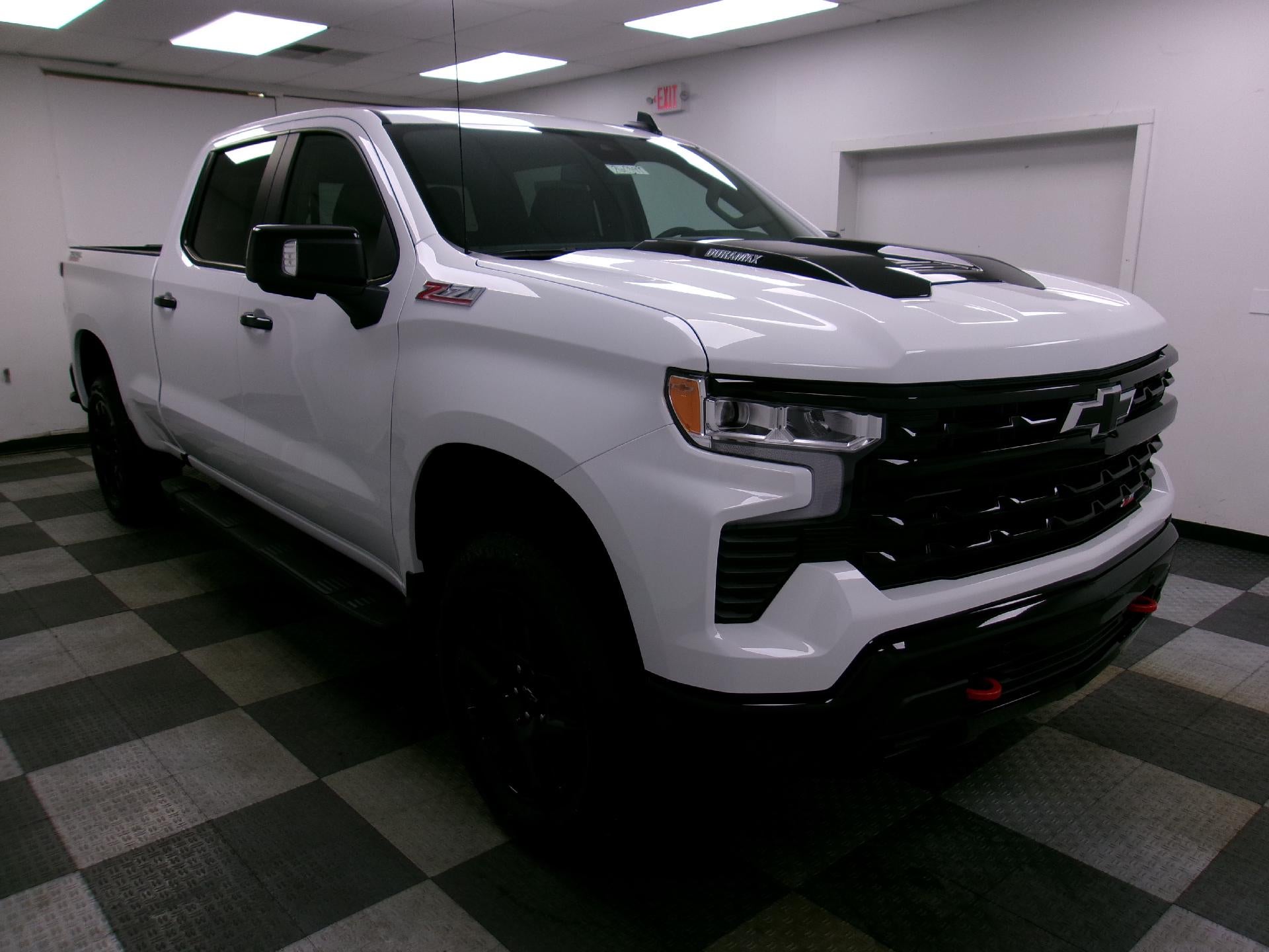2026 Chevrolet Silverado 1500 Crew Cab Standard Box 4-Wheel Drive LT Trail Boss