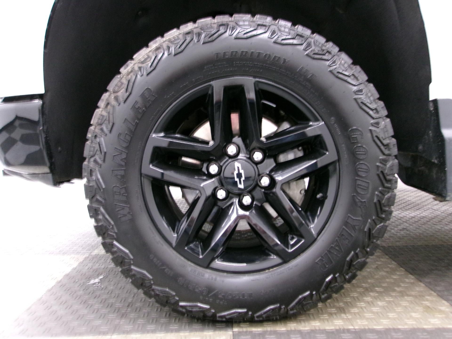 2025 Chevrolet Silverado 1500 Crew Cab Short Box 4-Wheel Drive LT Trail Boss