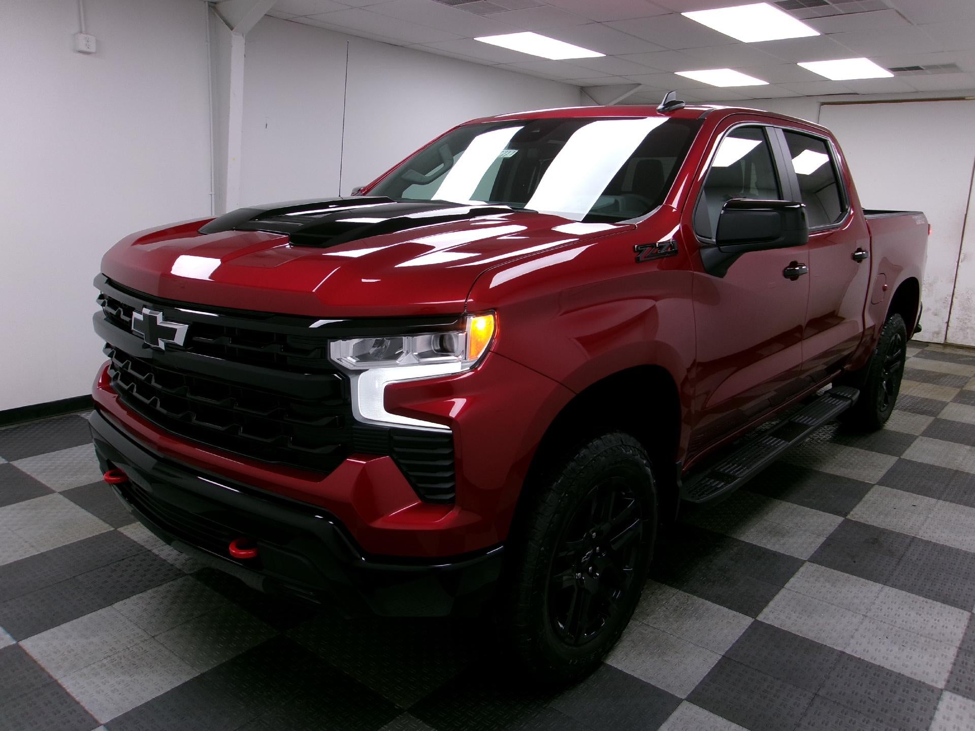 2026 Chevrolet Silverado 1500 Crew Cab Short Box 4-Wheel Drive LT Trail Boss