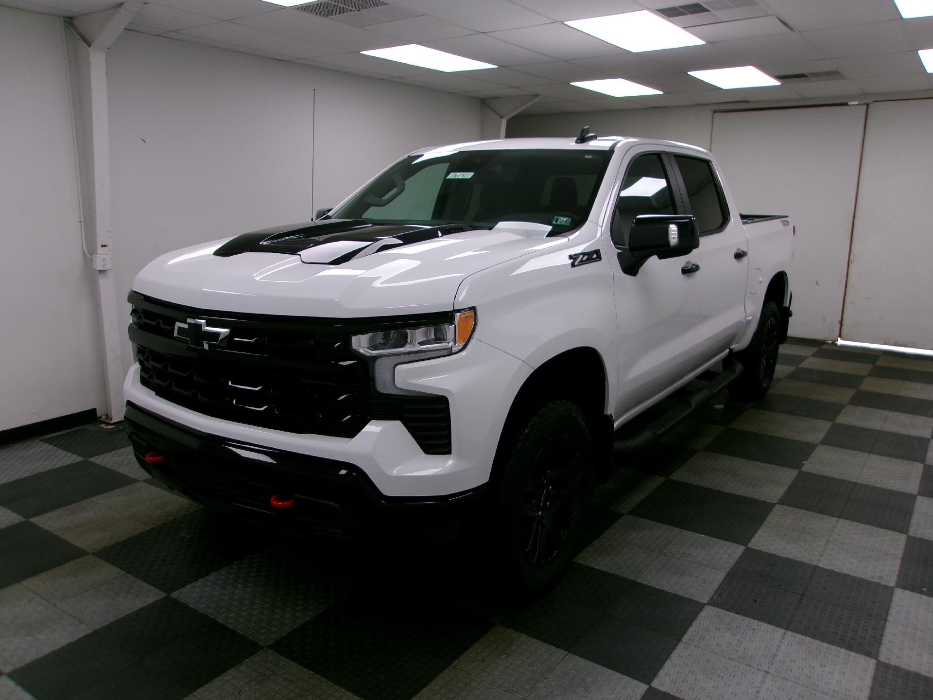 2026 Chevrolet Silverado 1500 Crew Cab Short Box 4-Wheel Drive LT Trail Boss