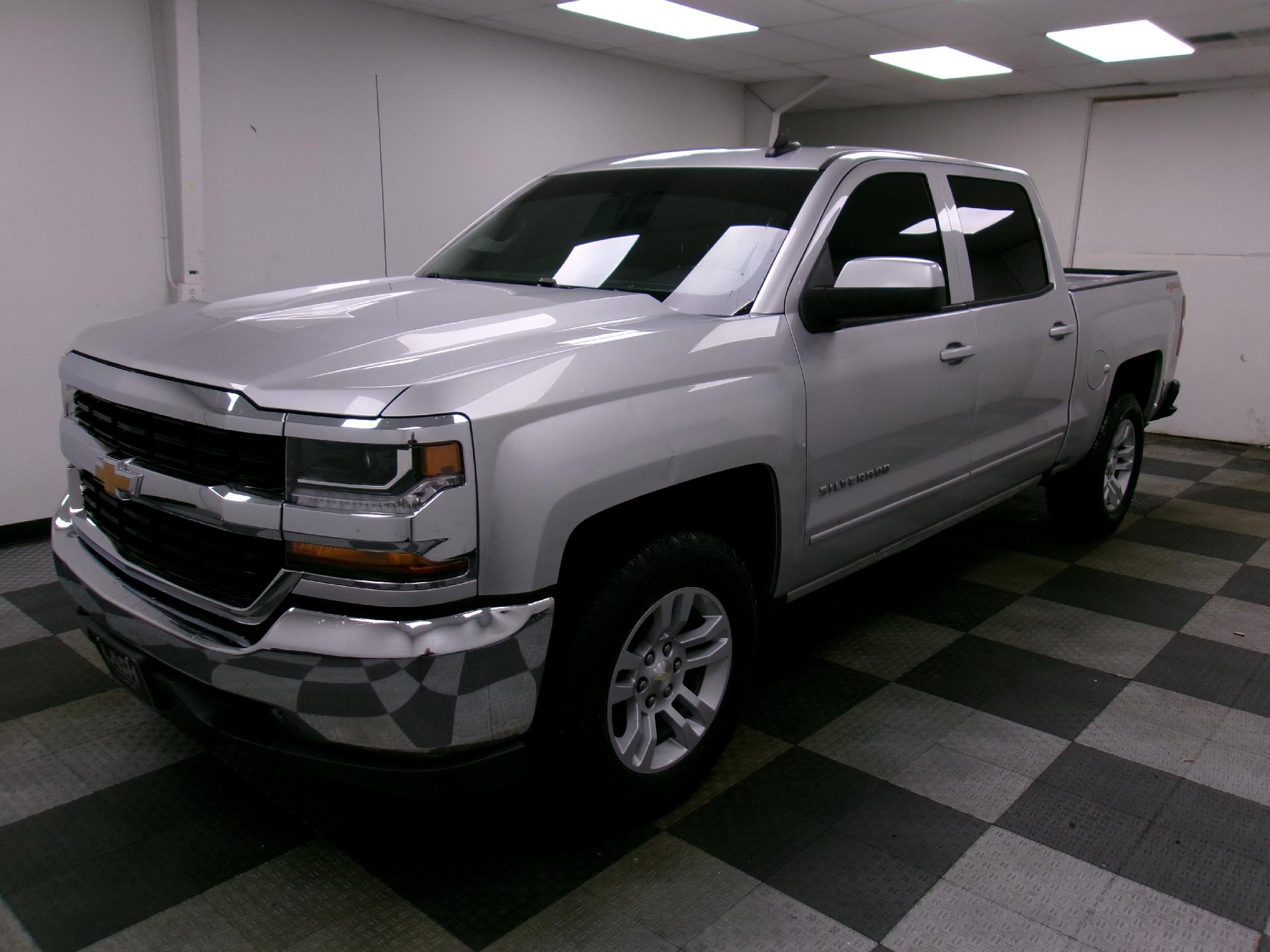 2017 Chevrolet Silverado 1500 Crew Cab Short Box 4-Wheel Drive LT