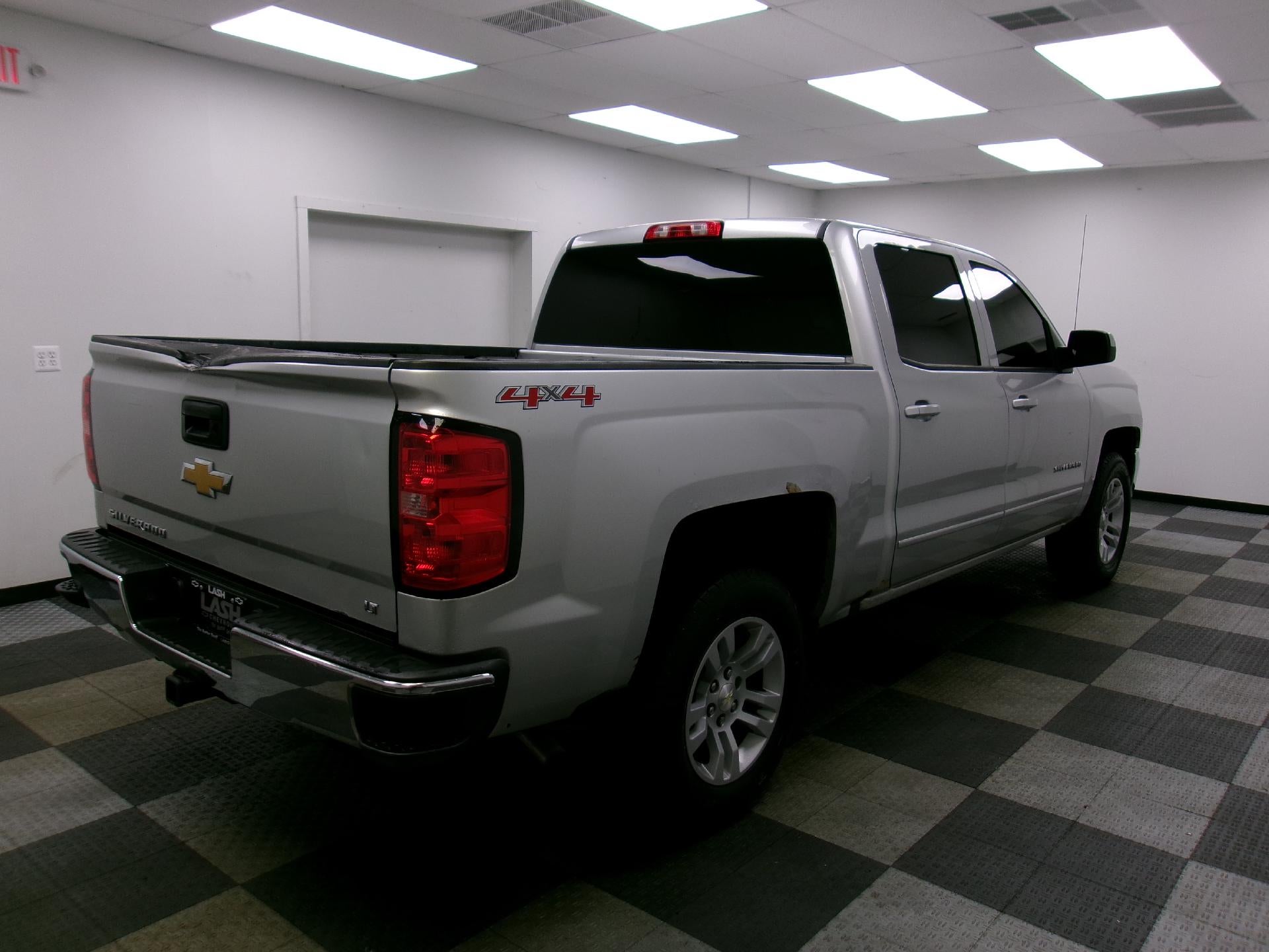 2017 Chevrolet Silverado 1500 Crew Cab Short Box 4-Wheel Drive LT