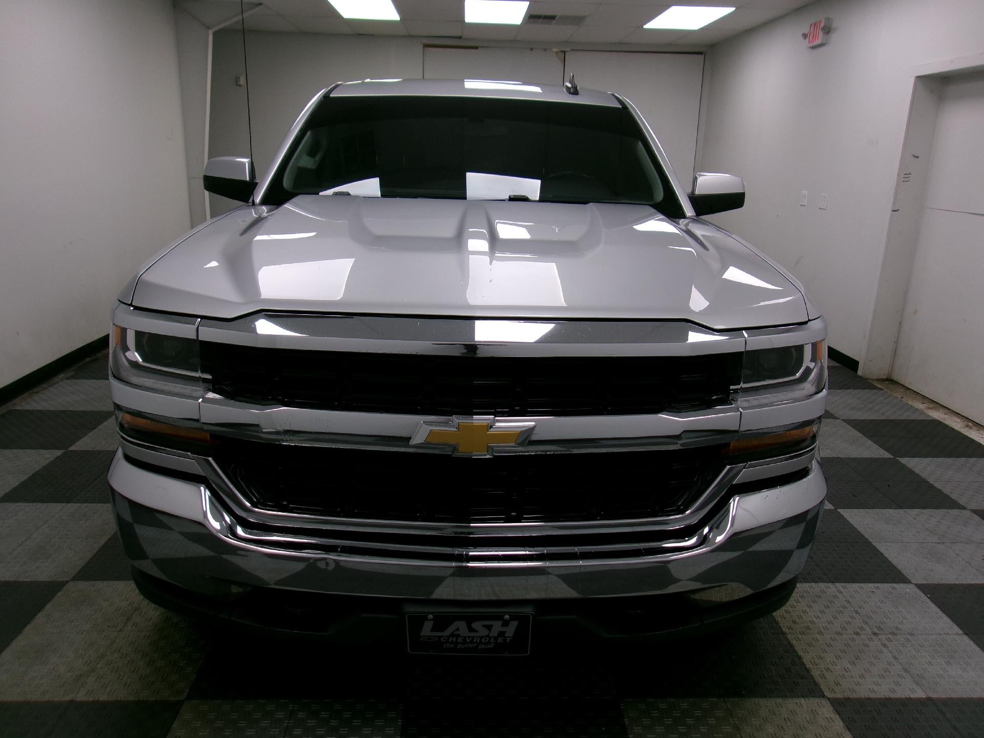 2017 Chevrolet Silverado 1500 Crew Cab Short Box 4-Wheel Drive LT