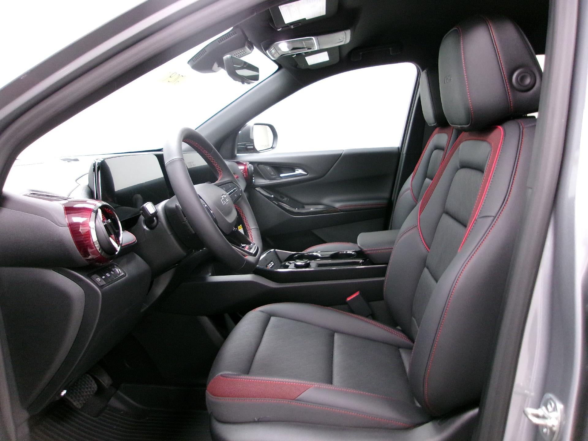 2027 Chevrolet Equinox RS - Photo 8