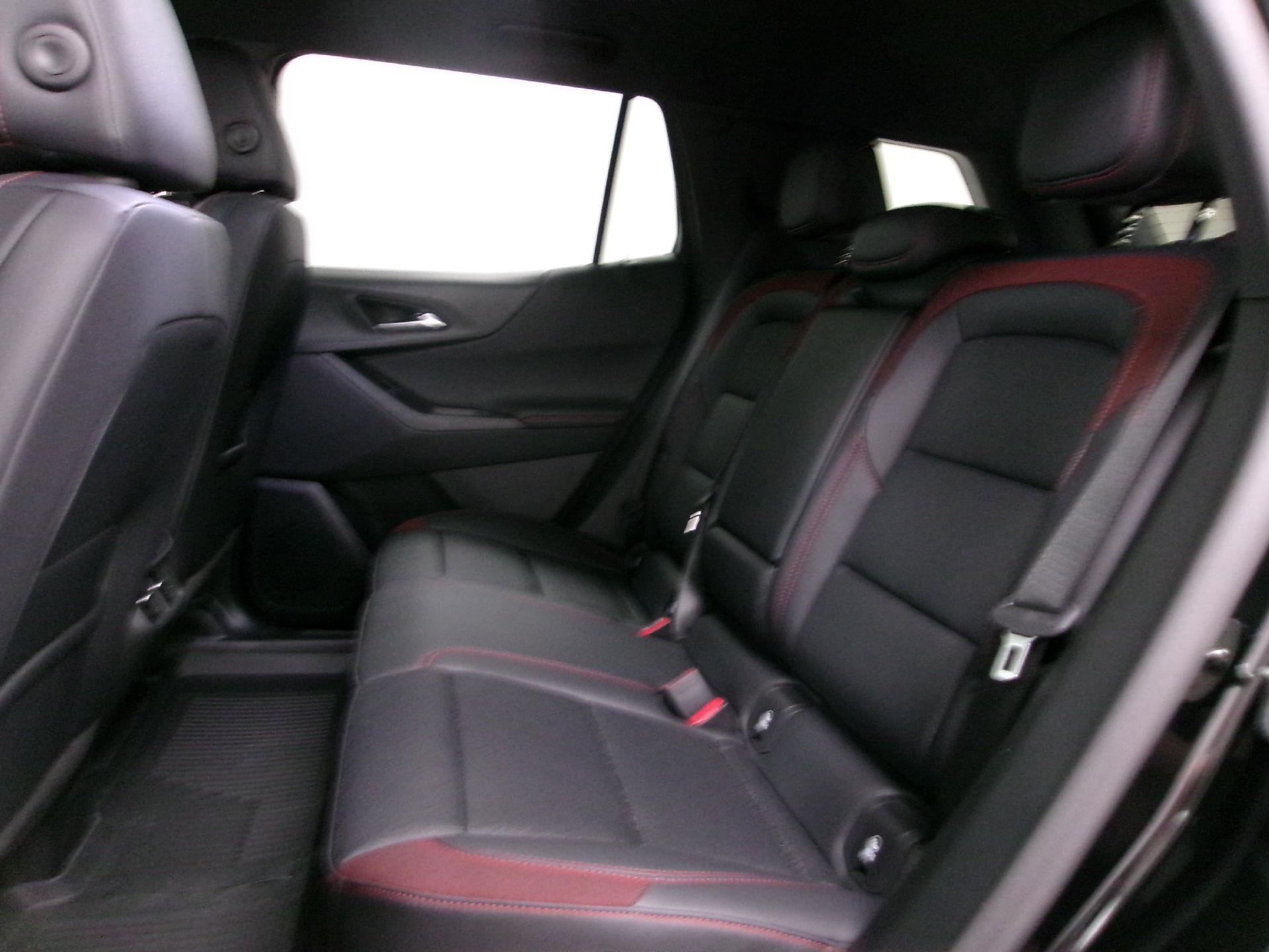 2027 Chevrolet Equinox RS - Photo 10