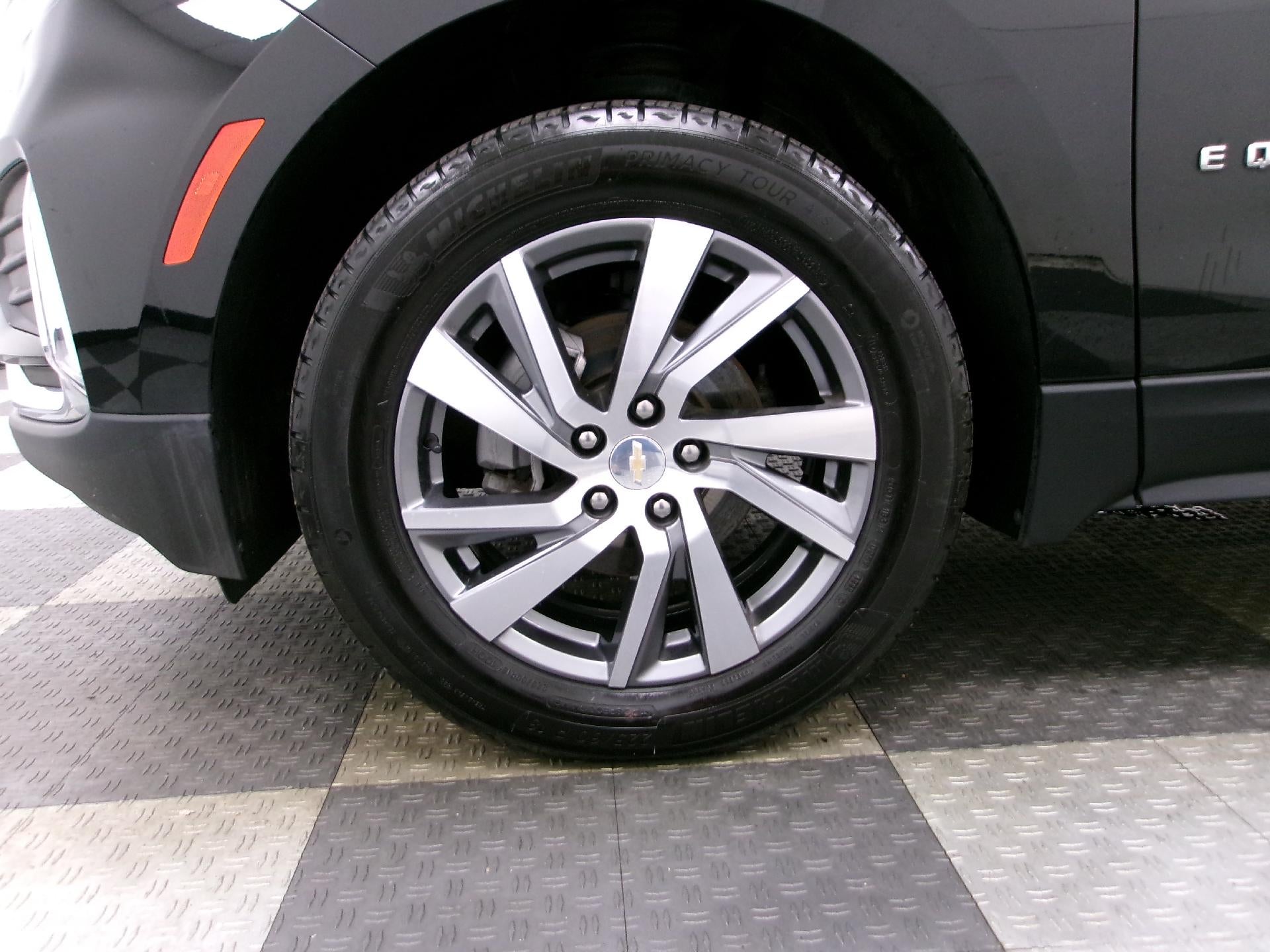 2023 Chevrolet Equinox AWD Premier