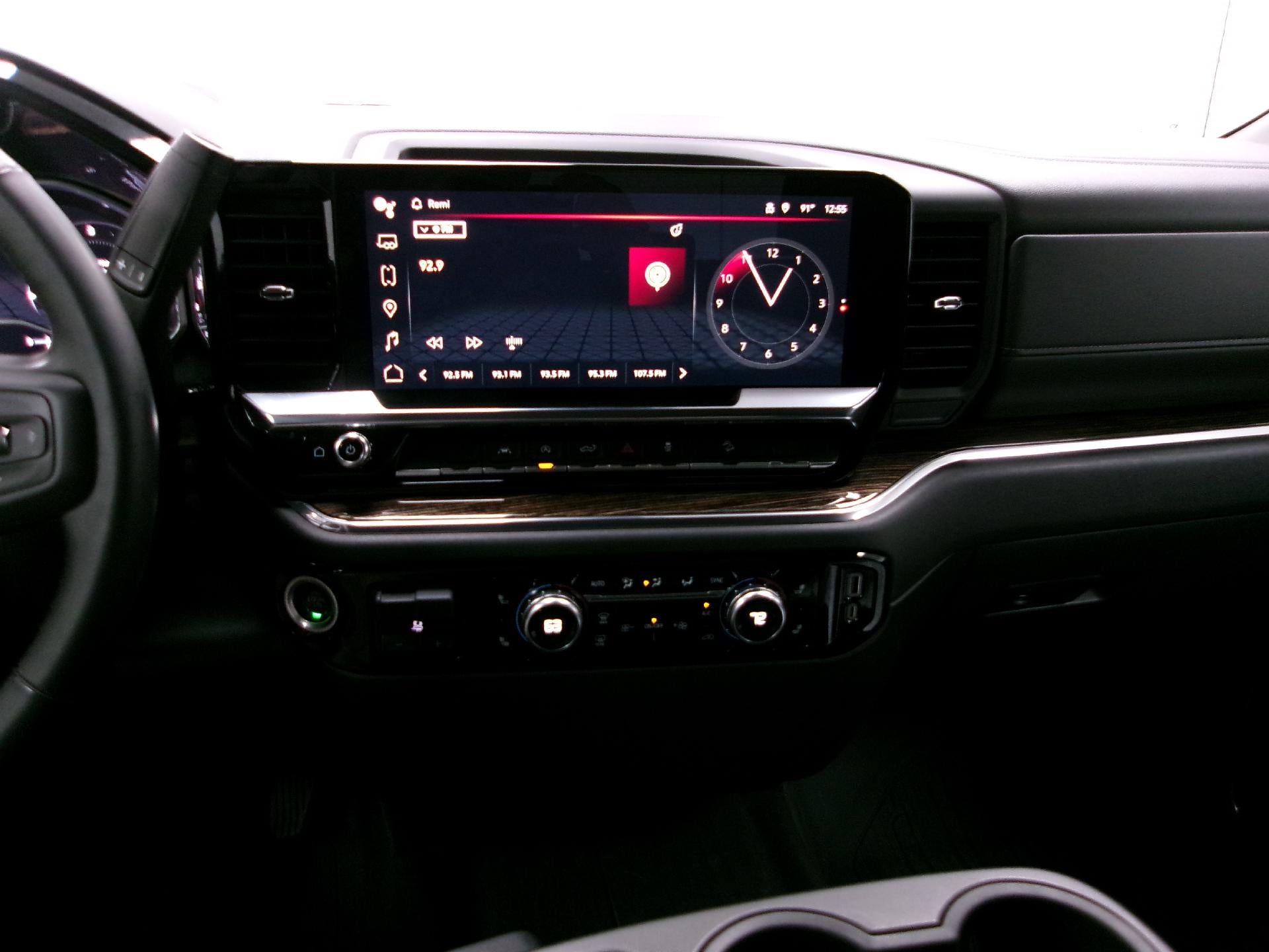 2024 GMC Sierra 1500 Crew Cab Standard Box 4-Wheel Drive Elevation