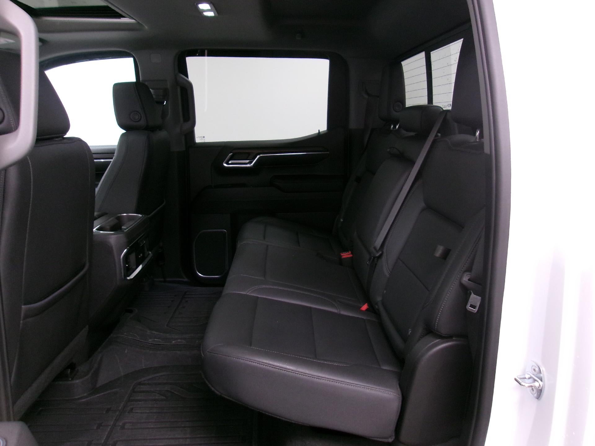 2023 GMC Sierra 1500 Crew Cab Short Box 4-Wheel Drive SLT