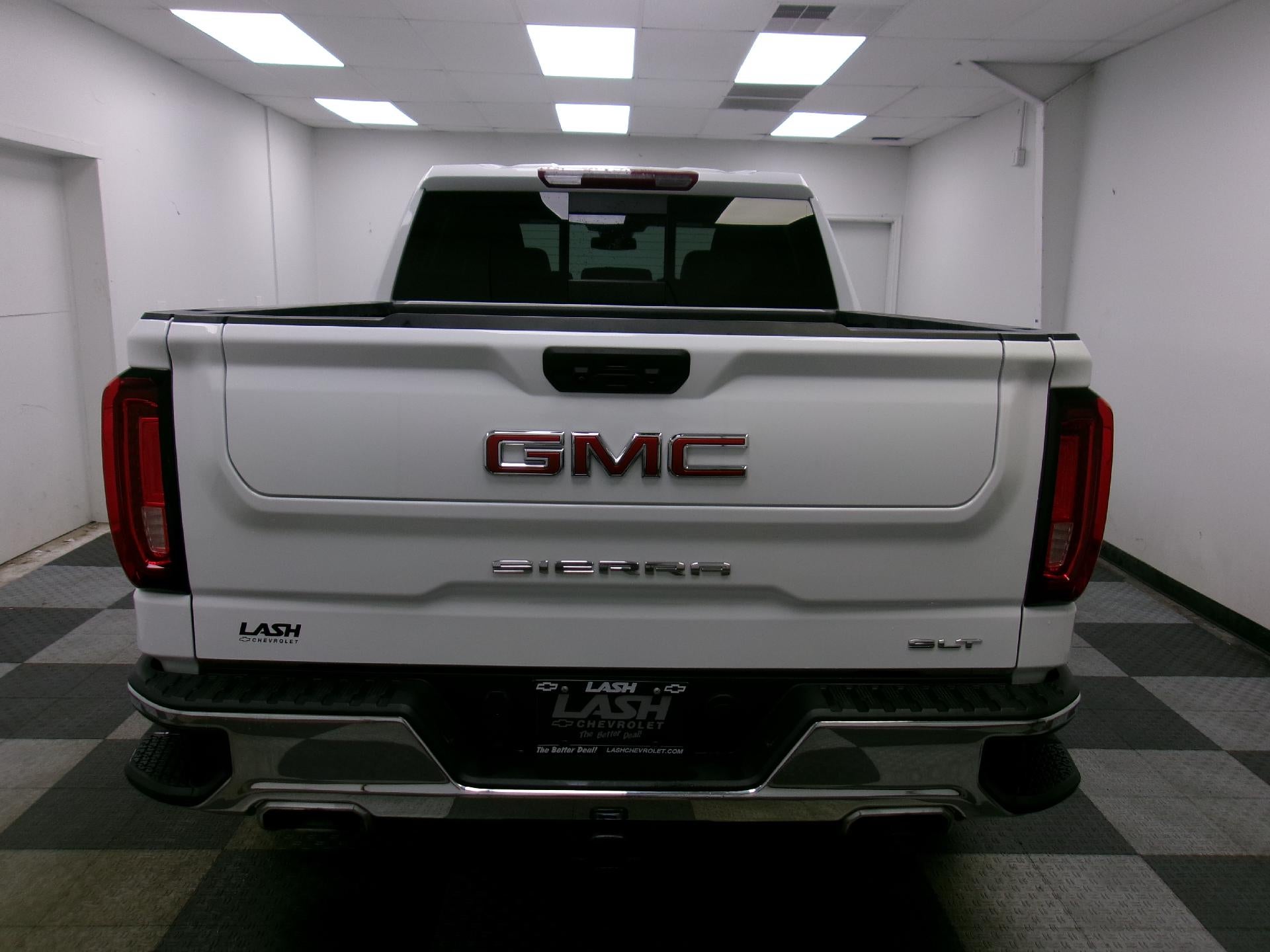 2023 GMC Sierra 1500 Crew Cab Short Box 4-Wheel Drive SLT