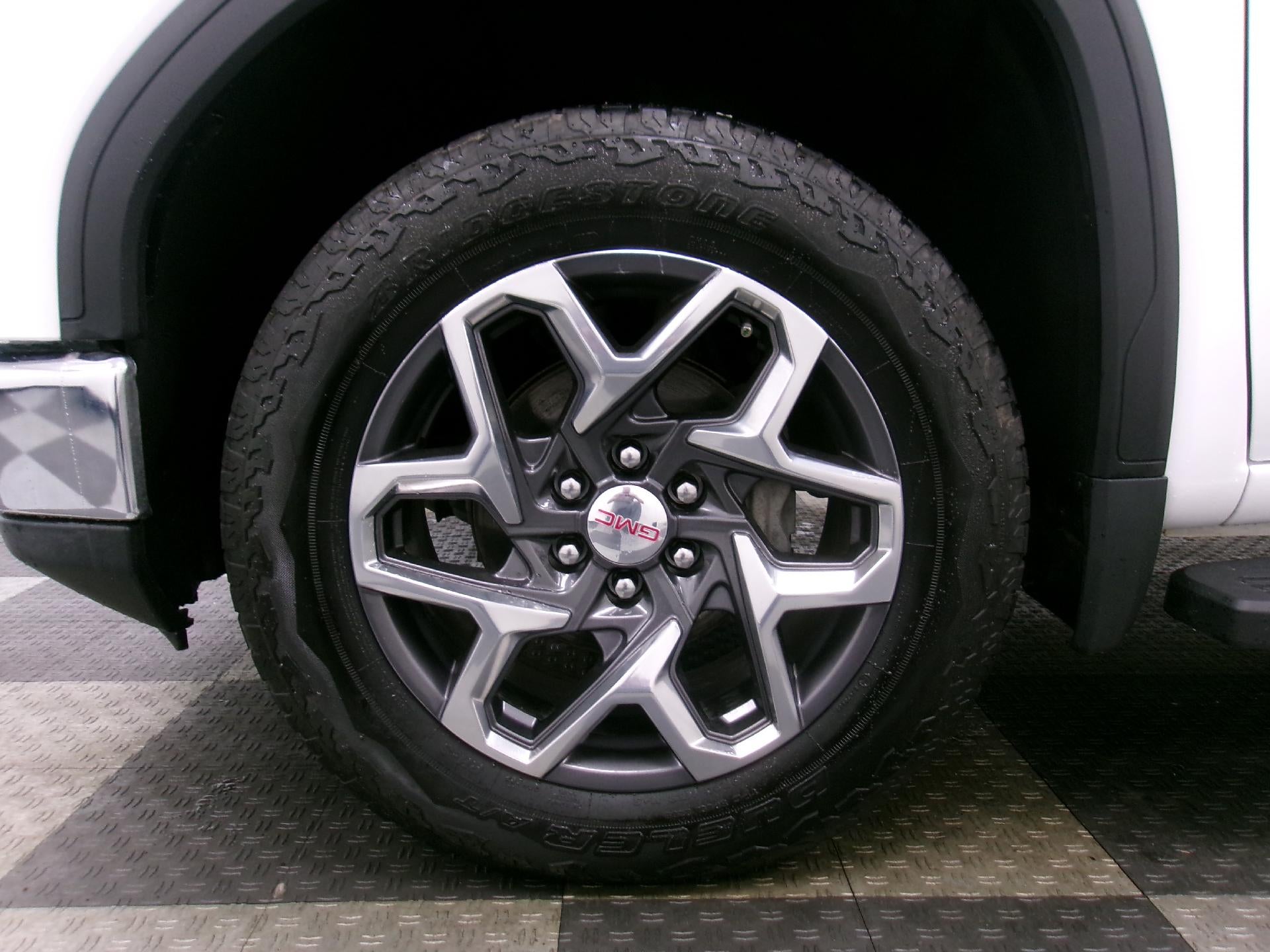 2023 GMC Sierra 1500 Crew Cab Short Box 4-Wheel Drive SLT