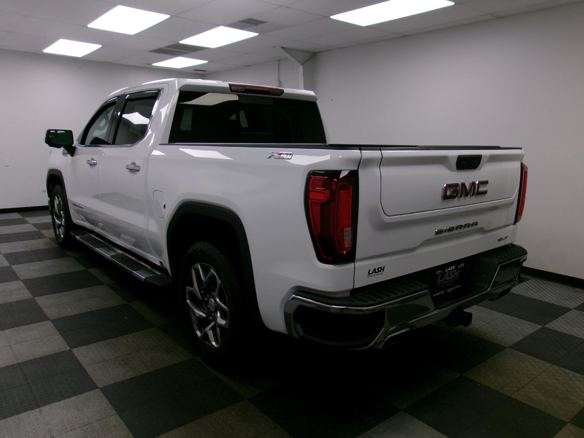 2023 GMC Sierra 1500 Crew Cab Short Box 4-Wheel Drive SLT