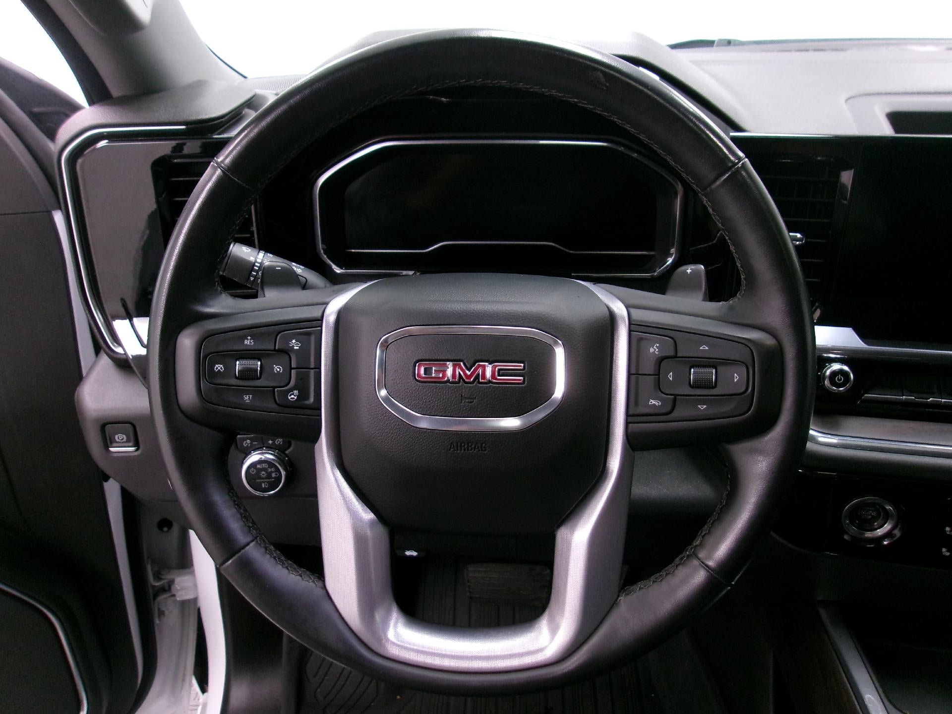 2023 GMC Sierra 1500 Crew Cab Short Box 4-Wheel Drive SLT